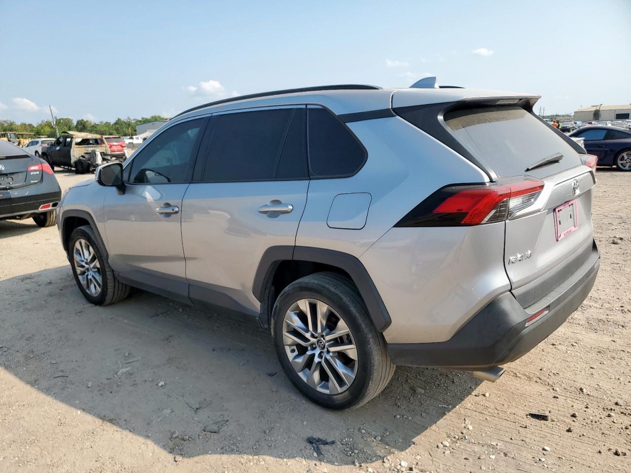 TOYOTA RAV4 XLE PREMIUM 2021