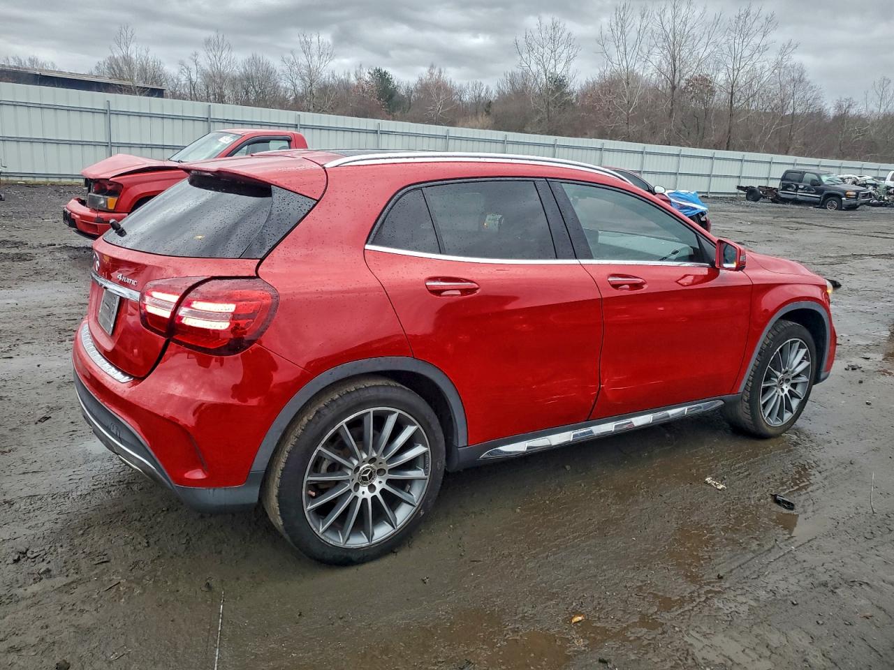 MERCEDES-BENZ GLA 250 4MATIC 2018