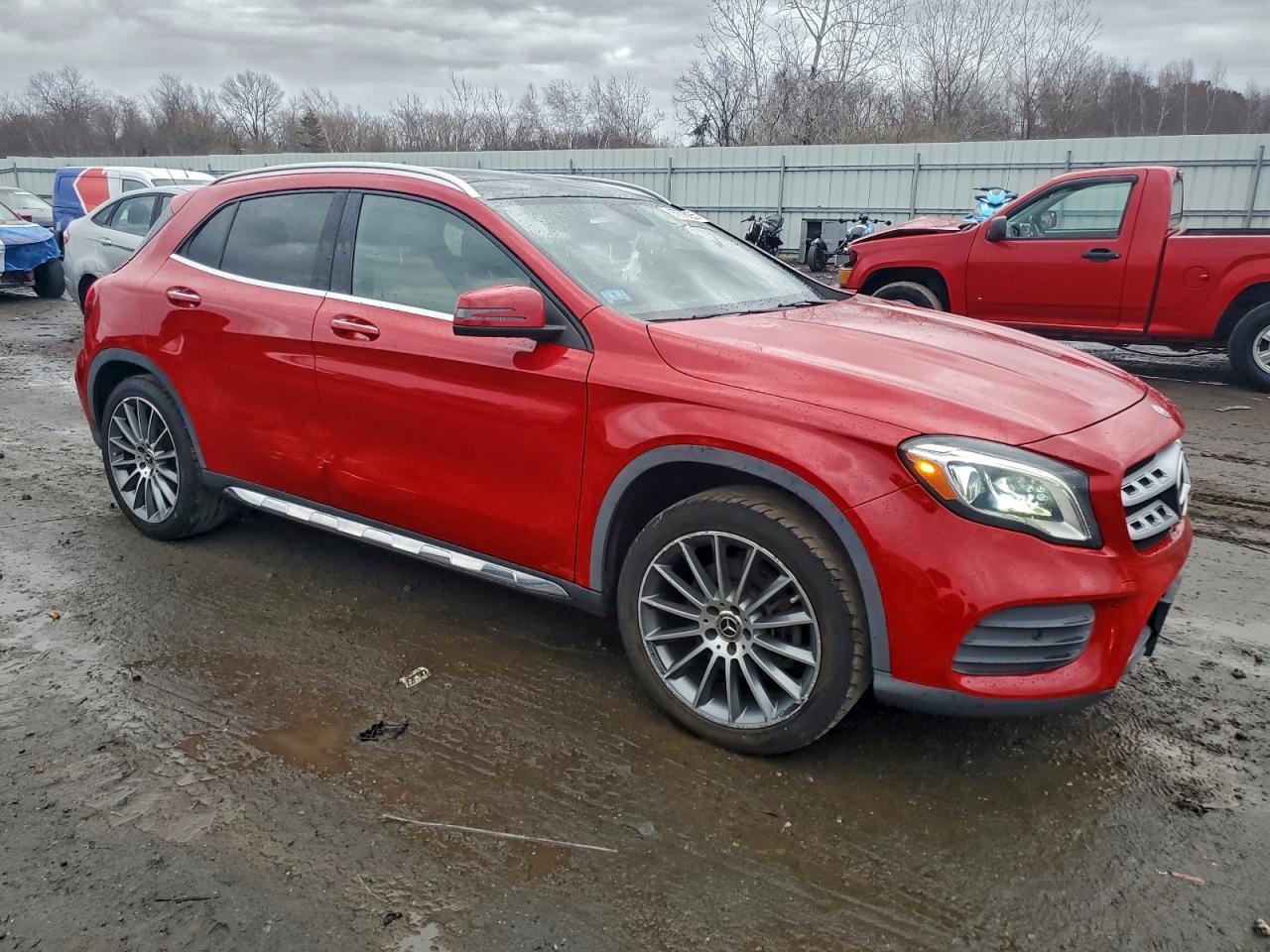 MERCEDES-BENZ GLA 250 4MATIC 2018