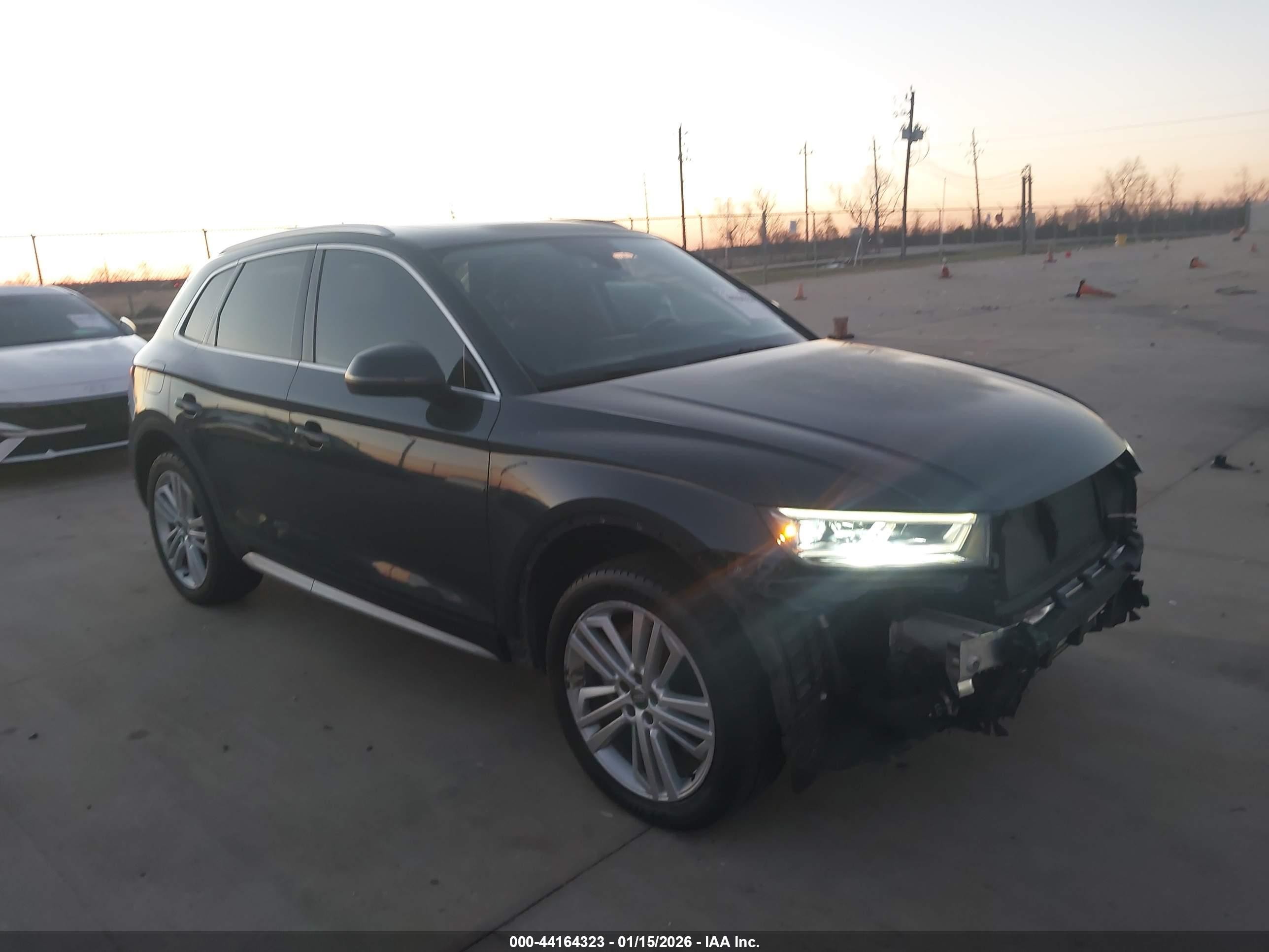 AUDI Q5 2.0T PREMIUM/2.0T TECH PREMIUM 2018
