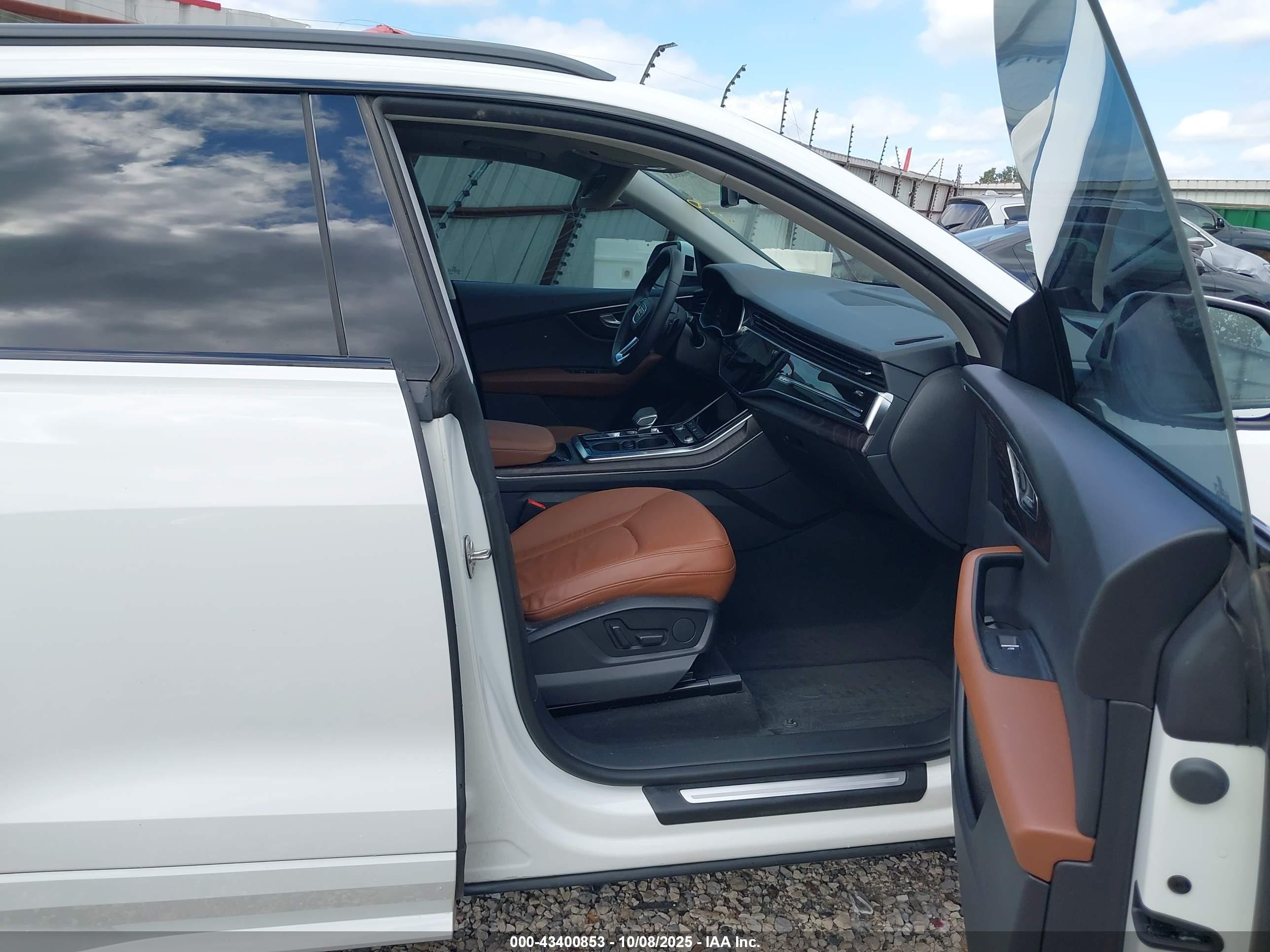 AUDI Q8 PREMIUM 55 TFSI QUATTRO TIPTRONIC 2022