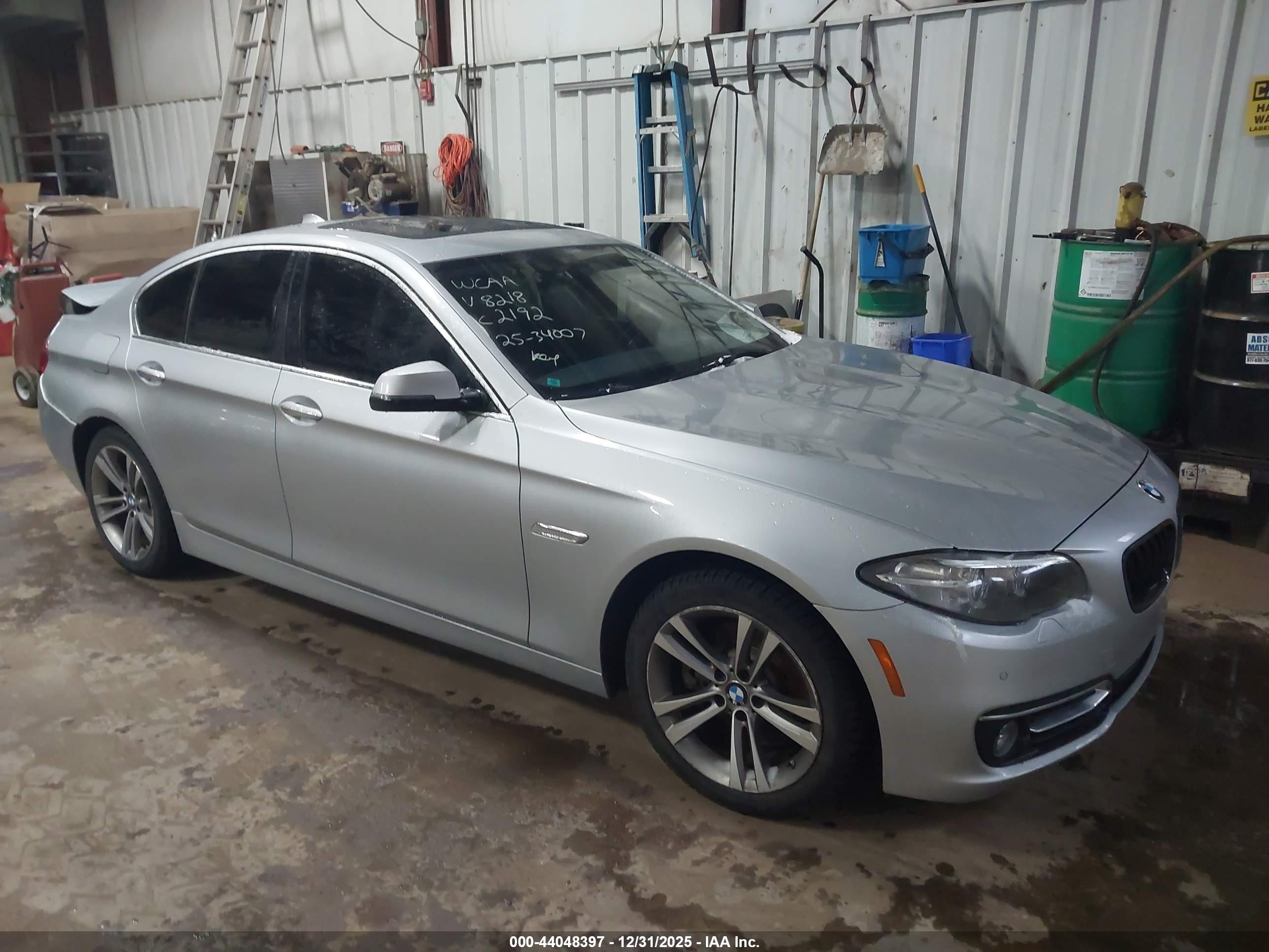 BMW 528I XDRIVE 2016