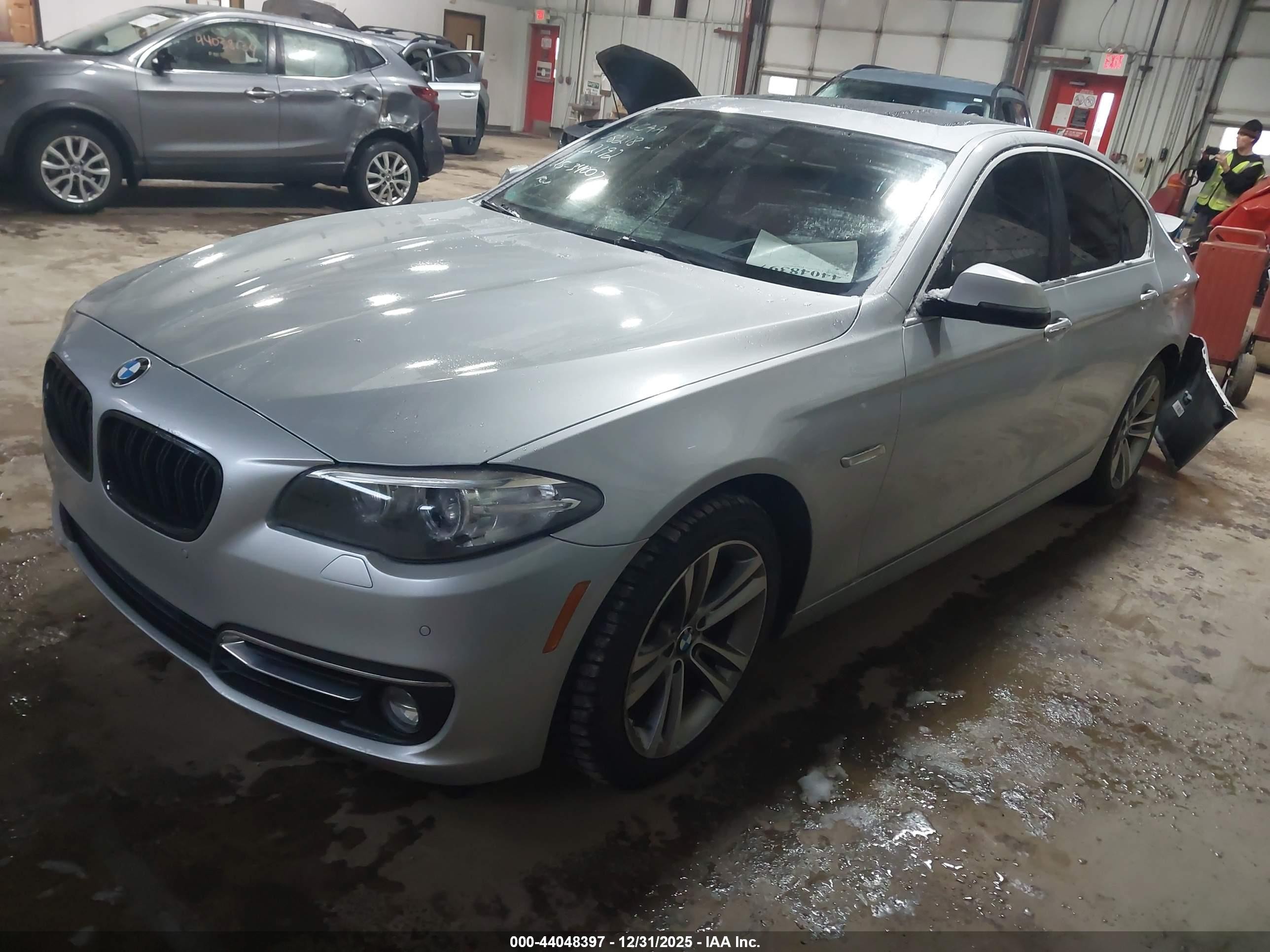 BMW 528I XDRIVE 2016