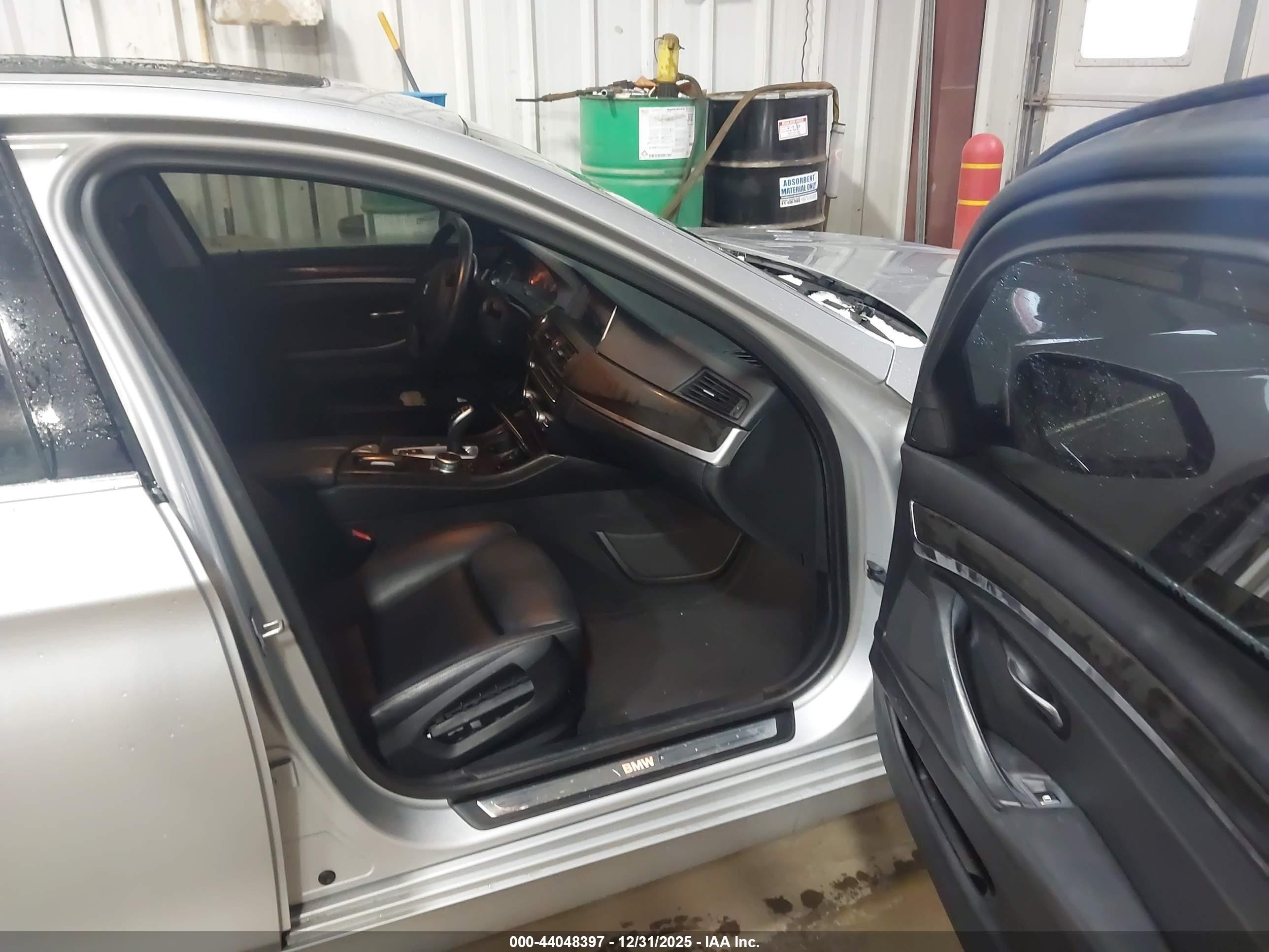 BMW 528I XDRIVE 2016