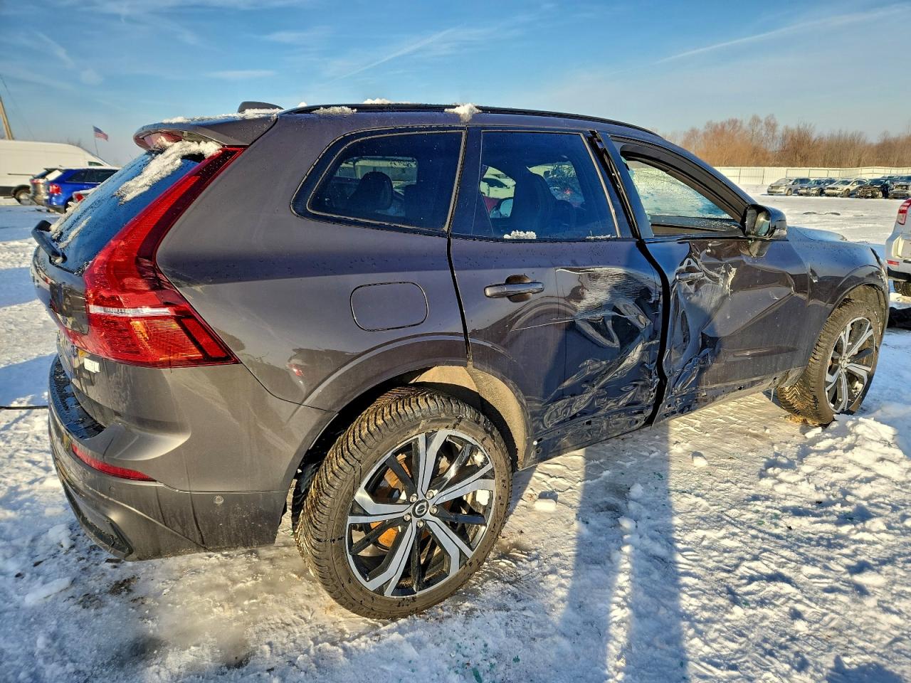 VOLVO XC60 T8 RECHARGE R-DESIGN 2022