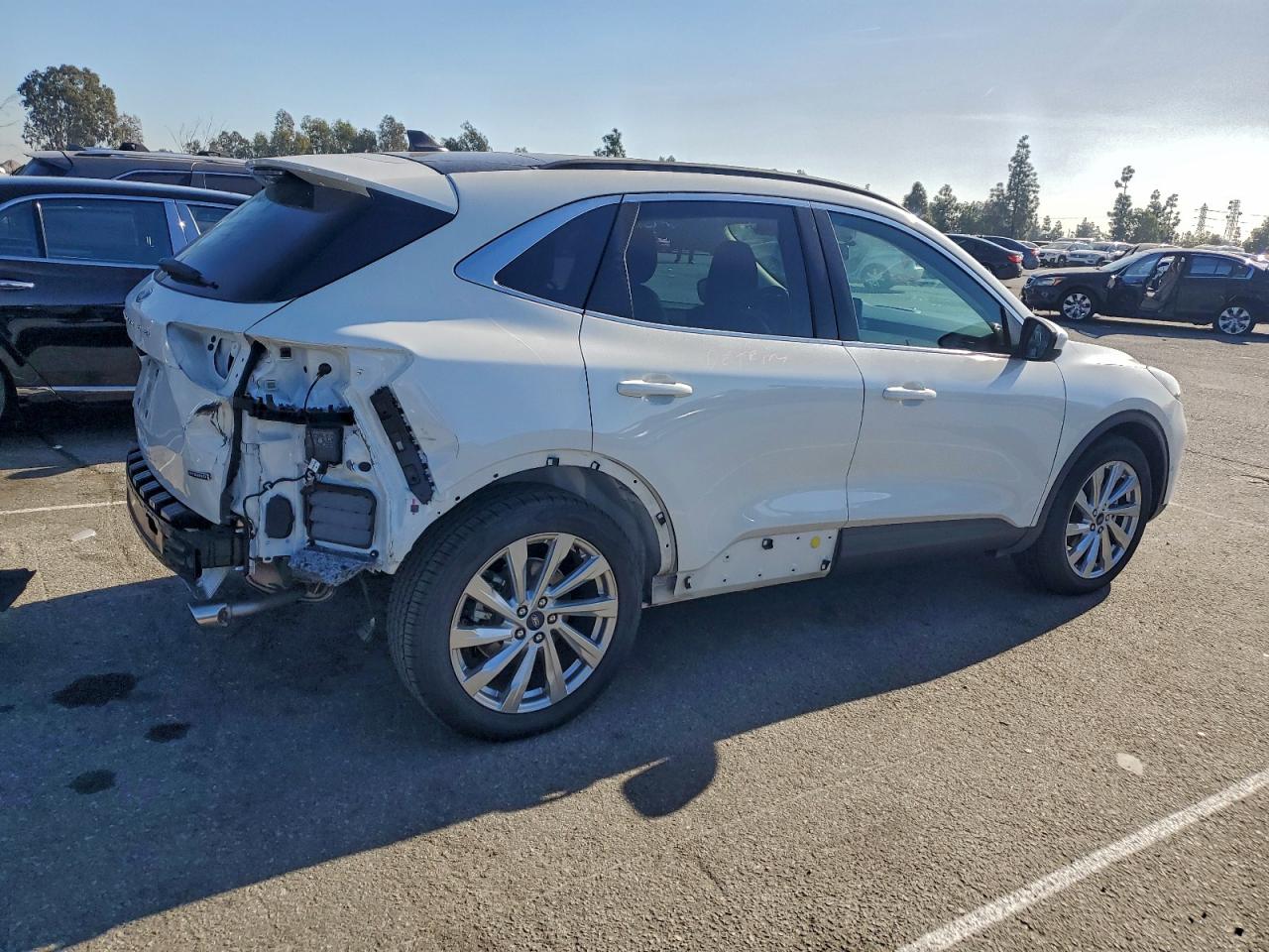 FORD ESCAPE TITANIUM 2021
