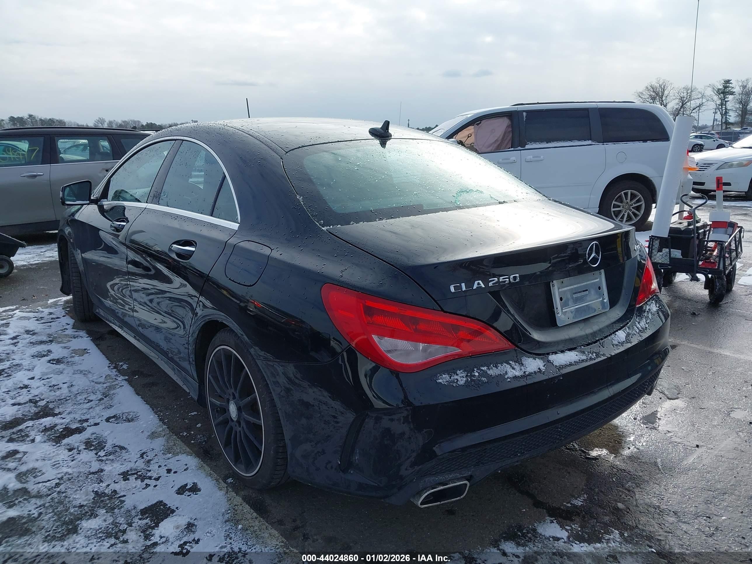 MERCEDES-BENZ CLA 250 4MATIC 2015
