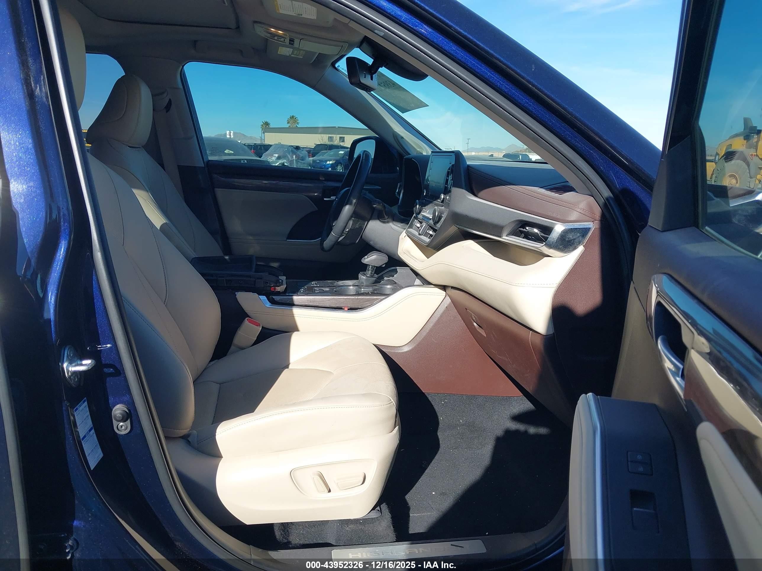 TOYOTA HIGHLANDER HYBRID LIMITED 2022