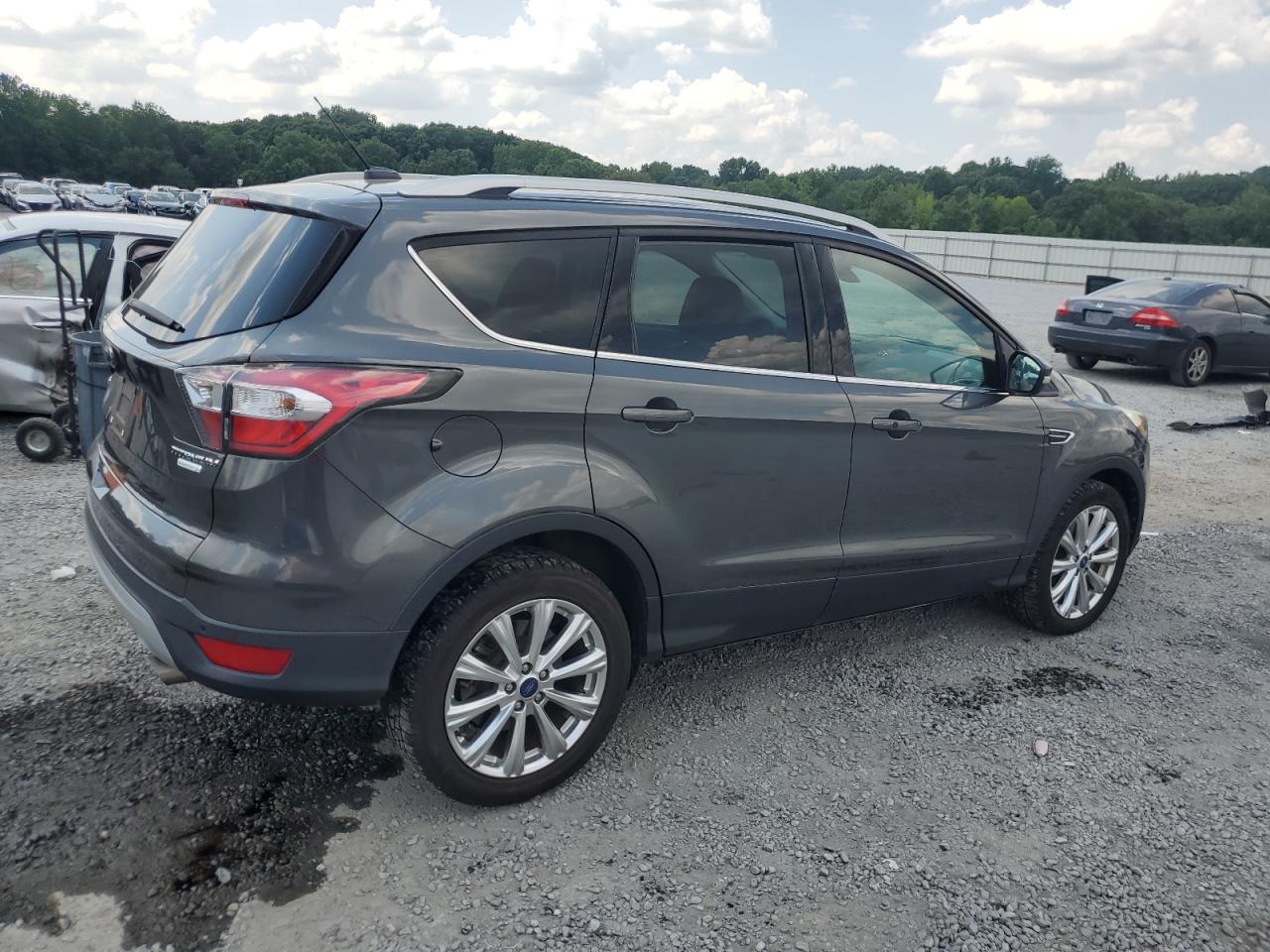 FORD ESCAPE TITANIUM 2017