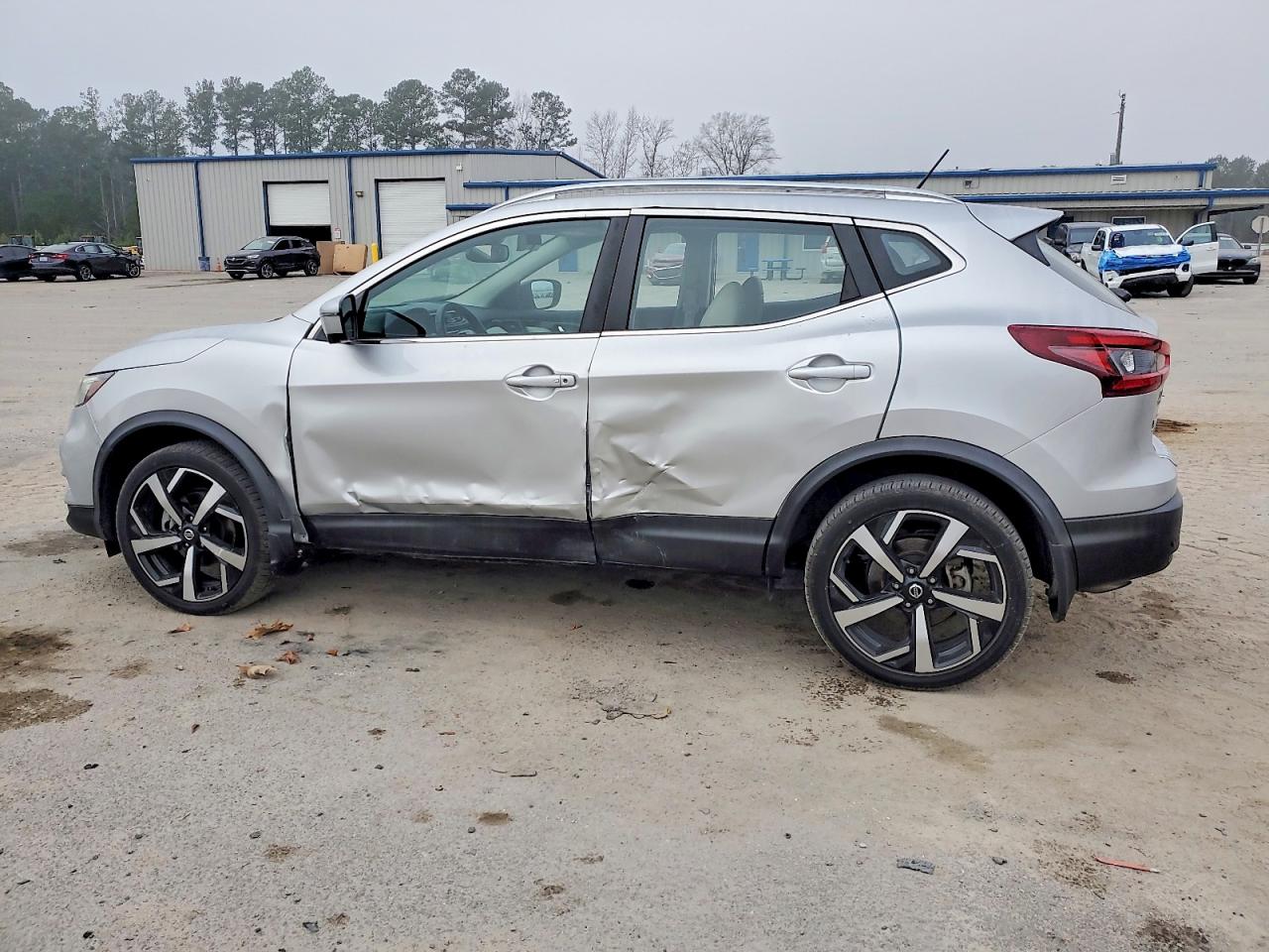 NISSAN ROGUE SPORT SL 2022