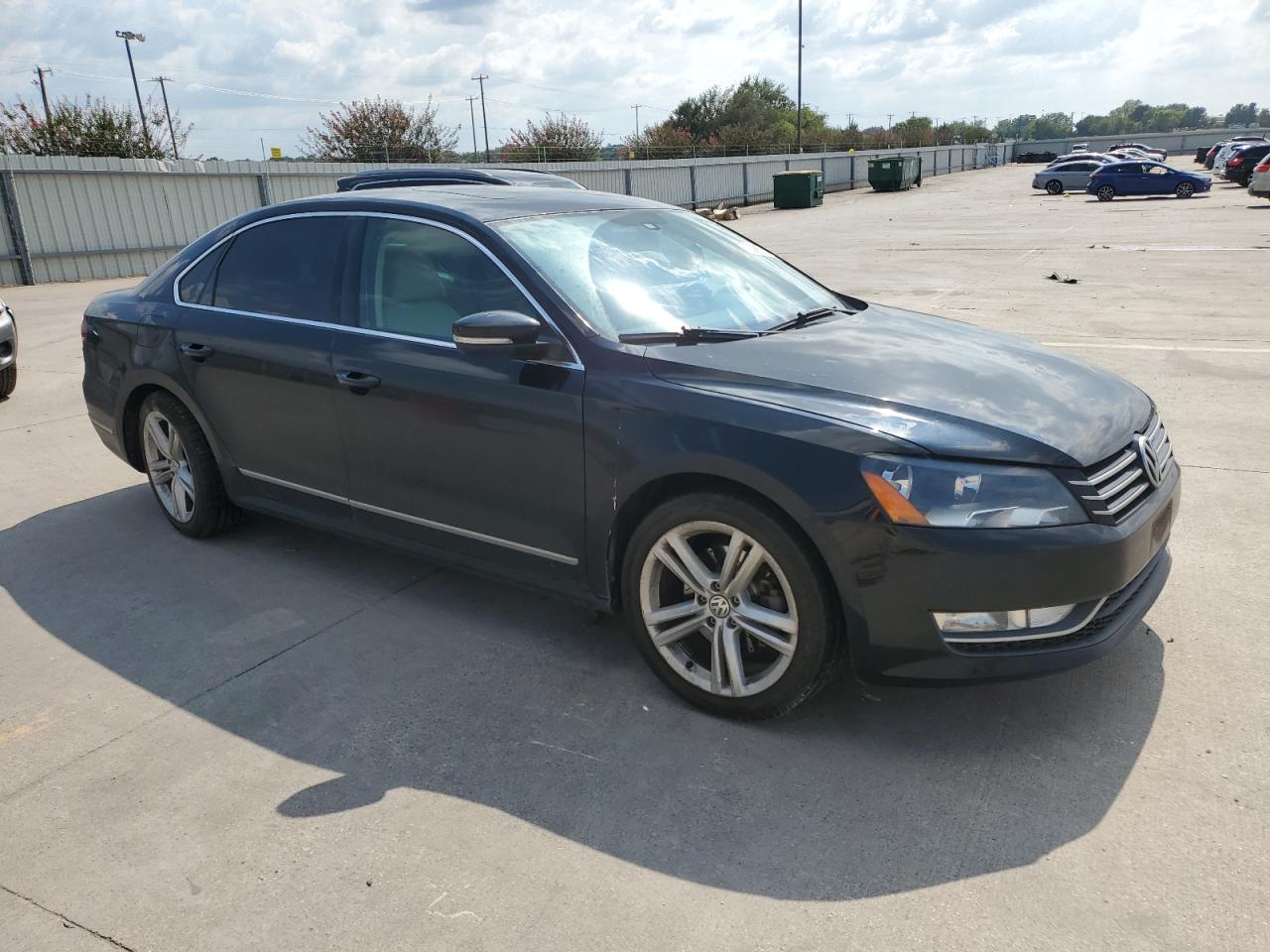 VOLKSWAGEN PASSAT SE 2015