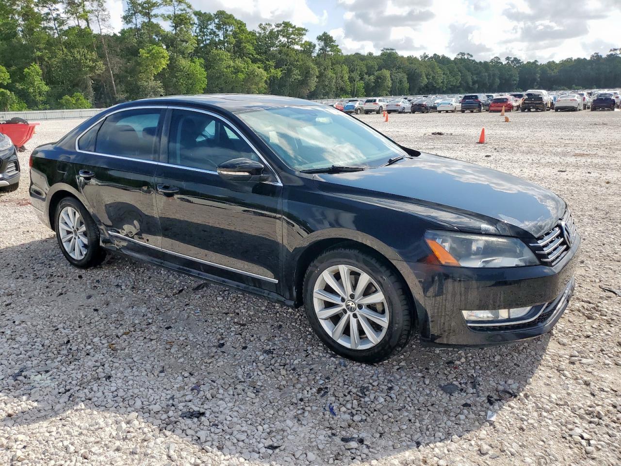 VOLKSWAGEN PASSAT SEL 2012