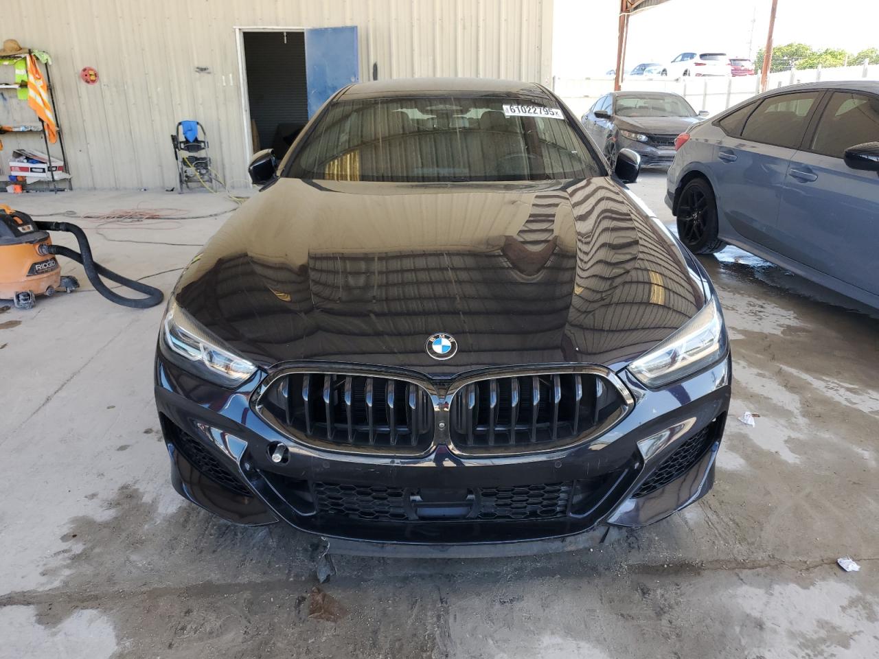 BMW M850XI 2022