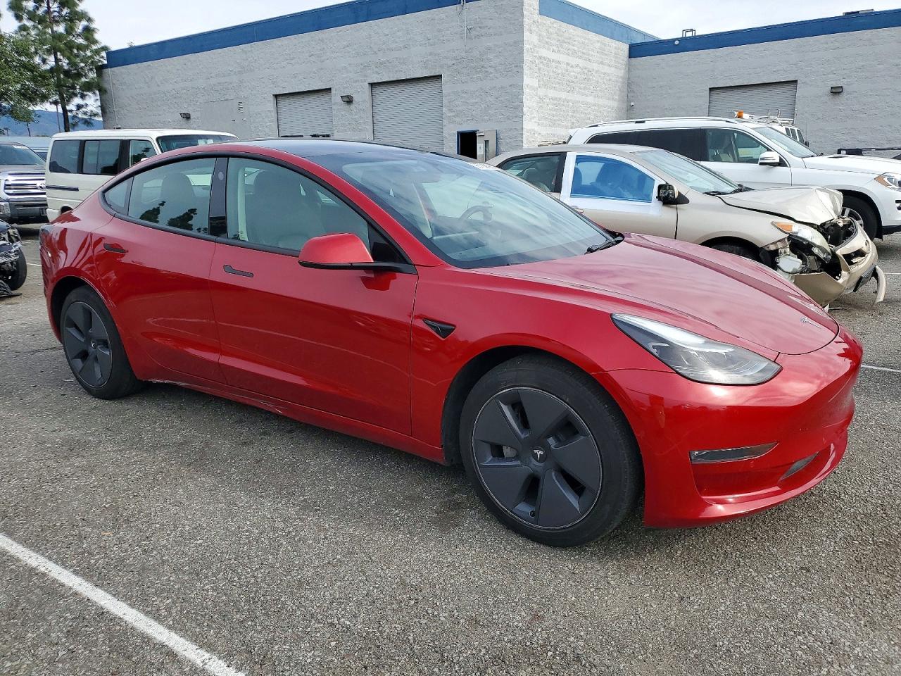 TESLA MODEL 3 2022