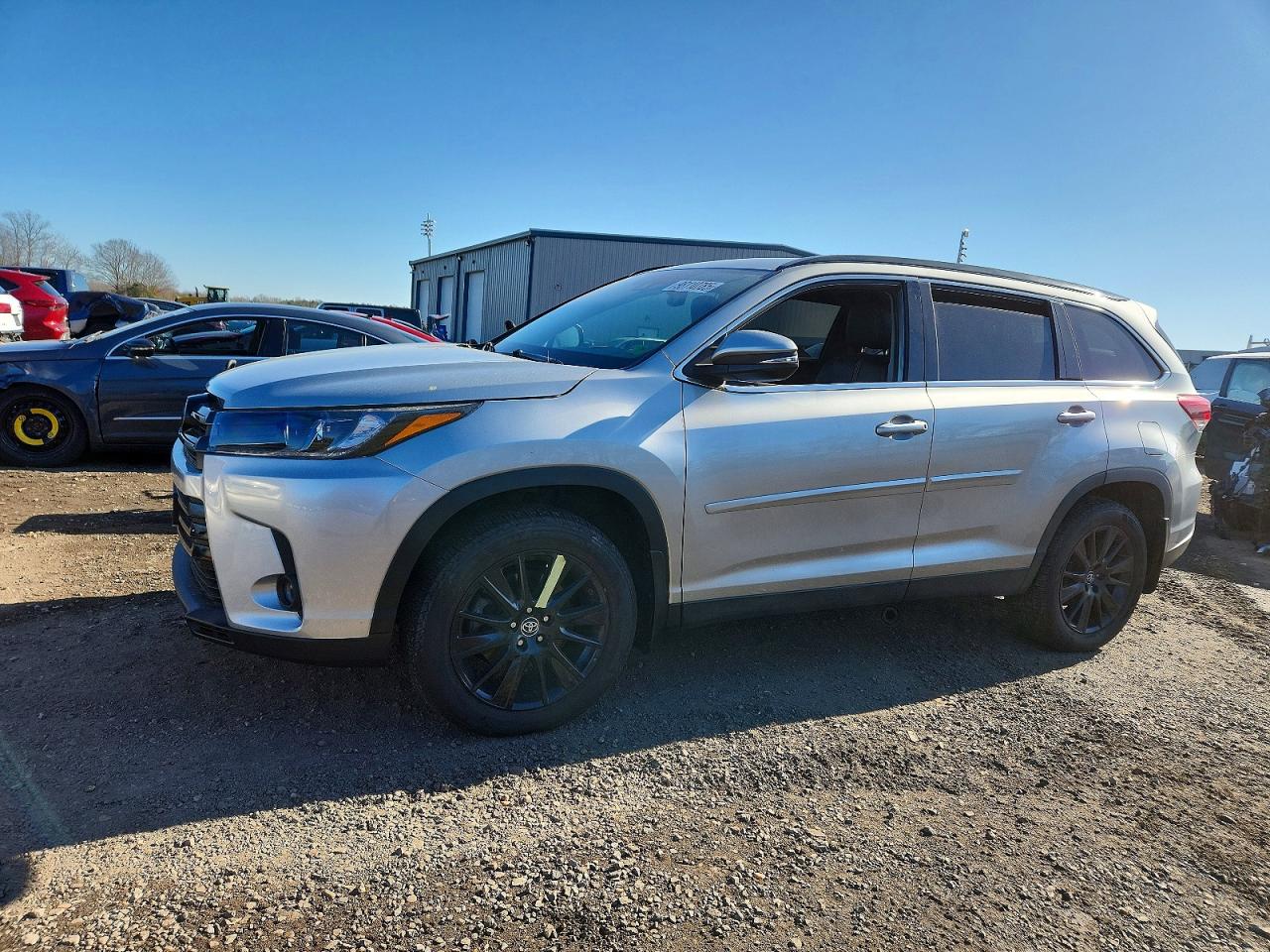 TOYOTA HIGHLANDER SE 2019