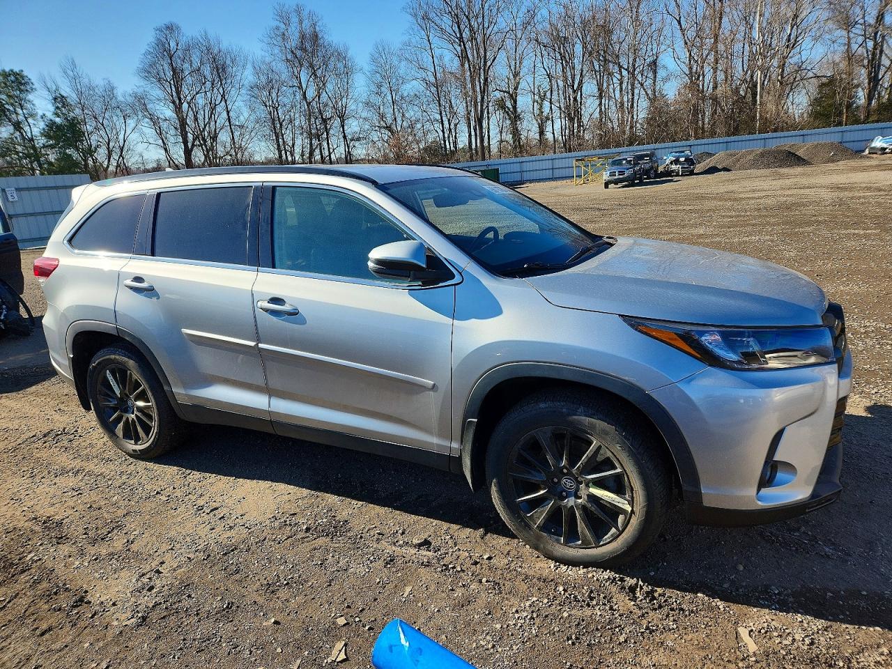 TOYOTA HIGHLANDER SE 2019