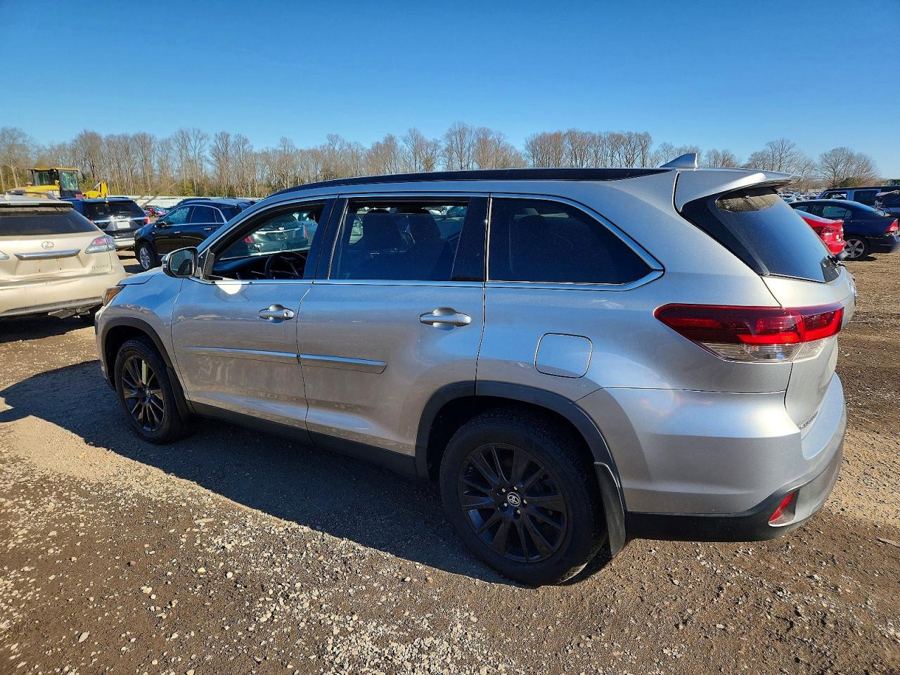 TOYOTA HIGHLANDER SE 2019