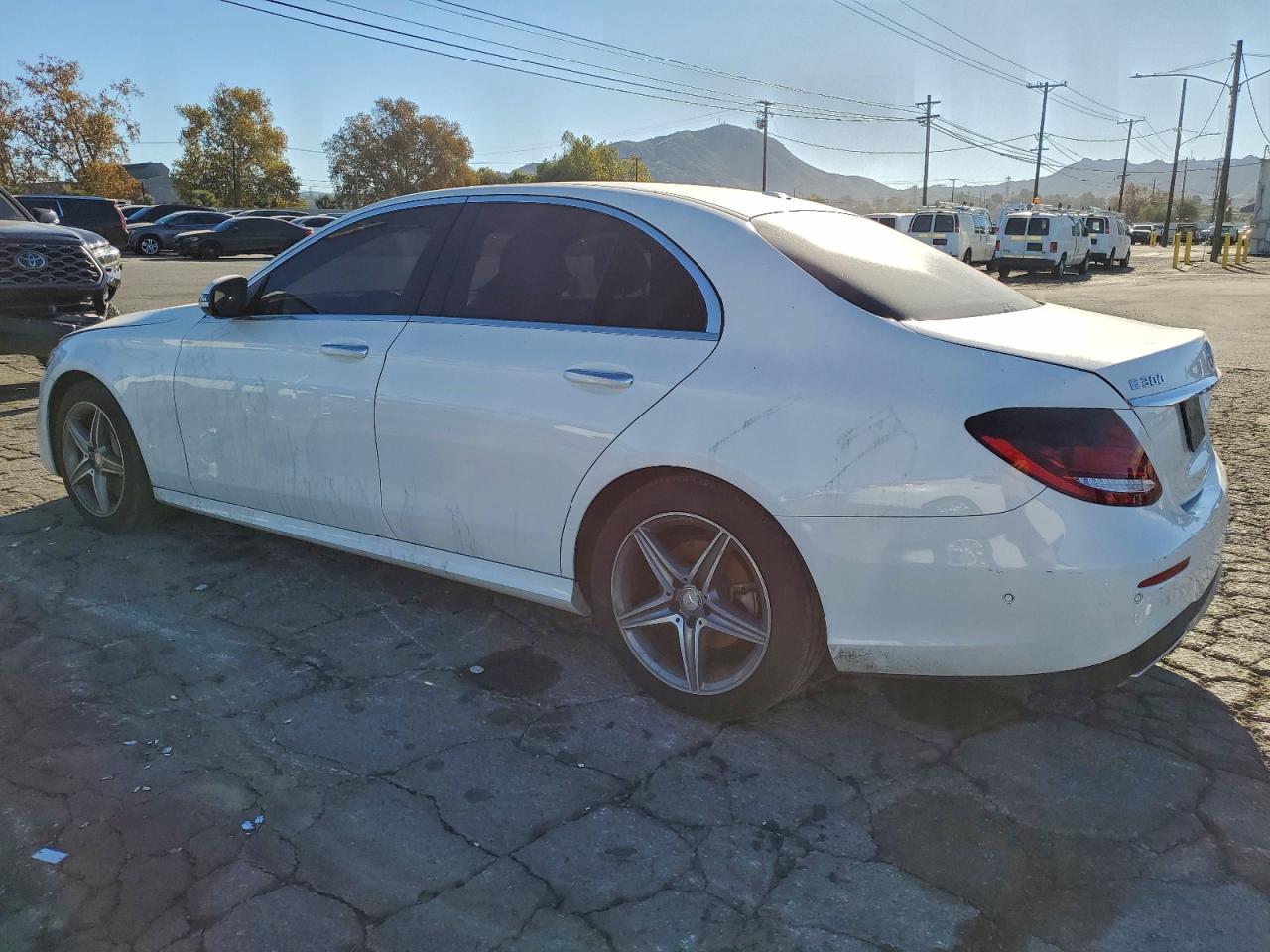 MERCEDES-BENZ E 300 2017