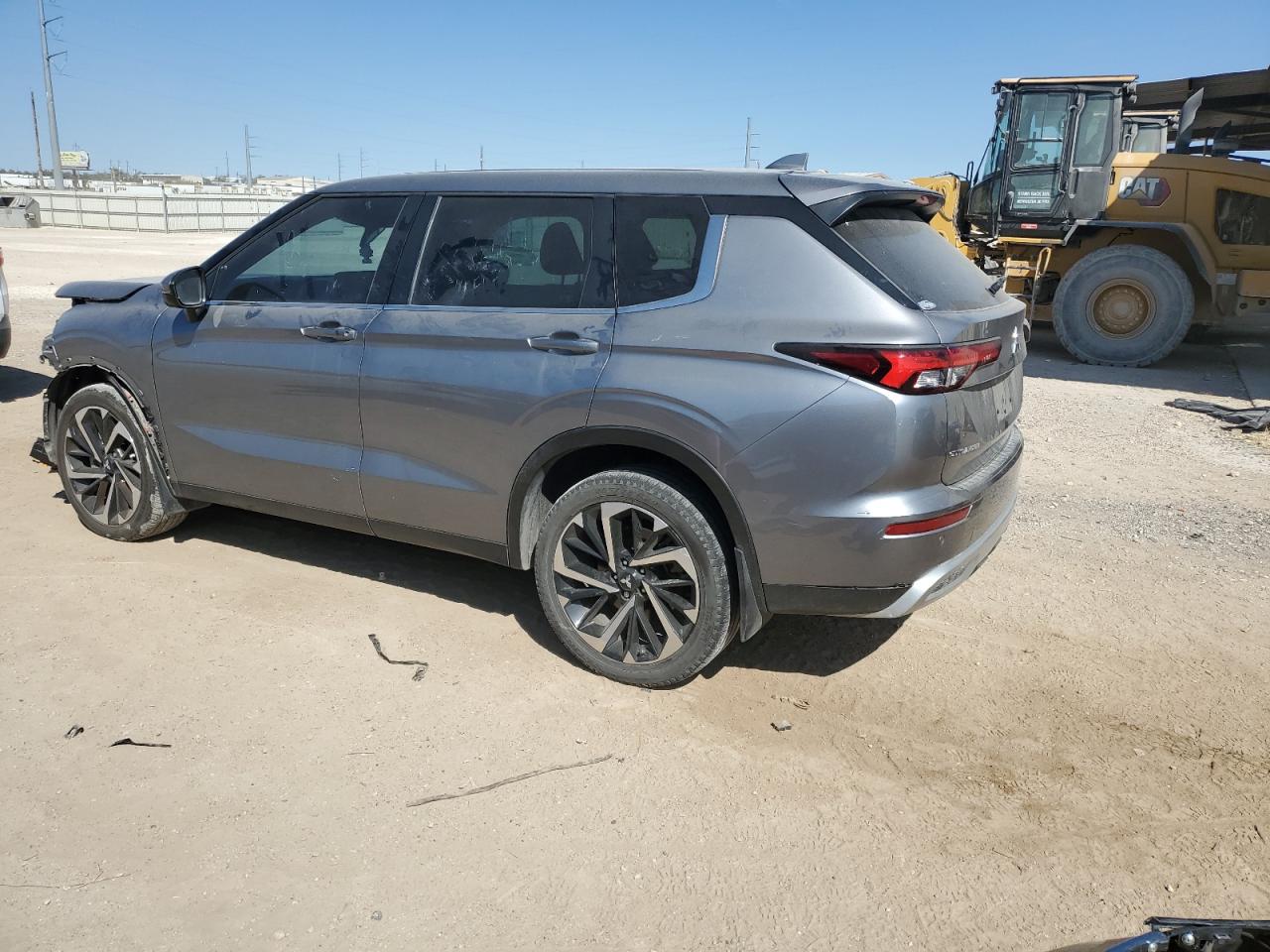 MITSUBISHI OUTLANDER SE 2023