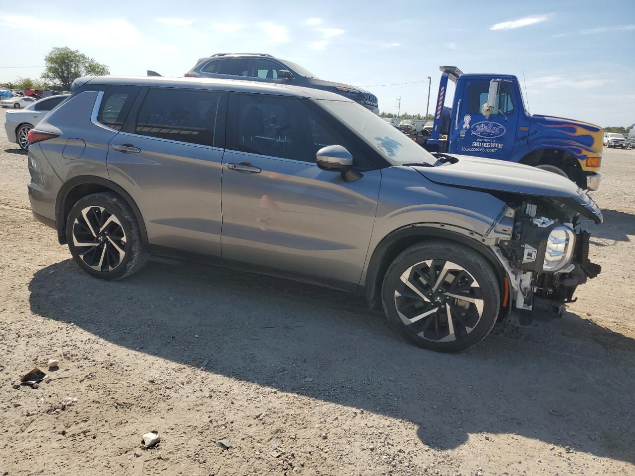 MITSUBISHI OUTLANDER SE 2023
