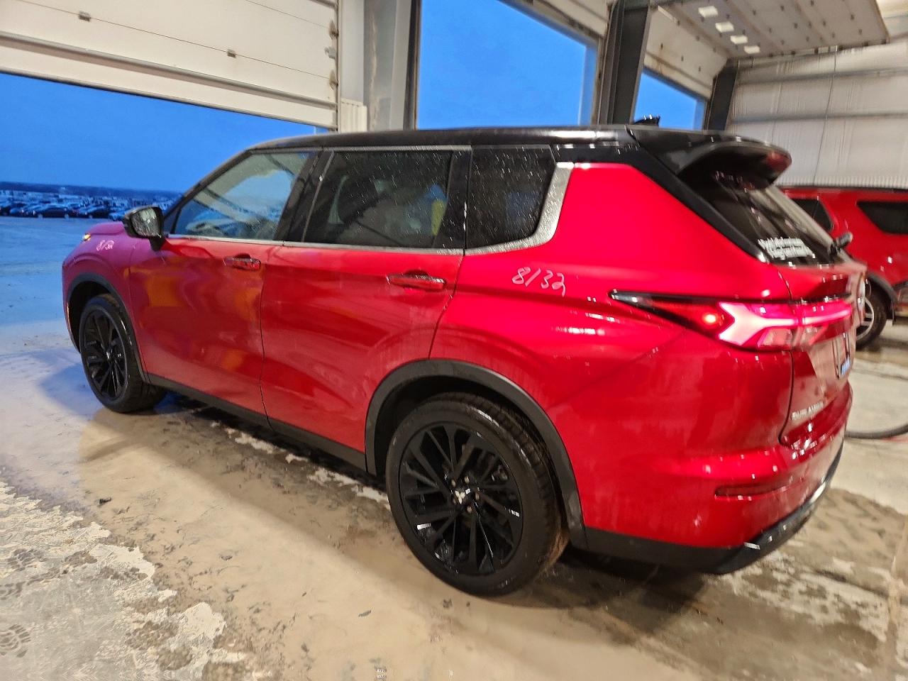 MITSUBISHI OUTLANDER SEL 2023