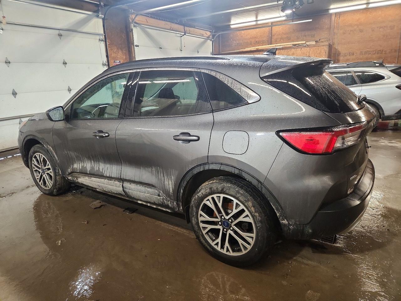FORD ESCAPE SEL 2021