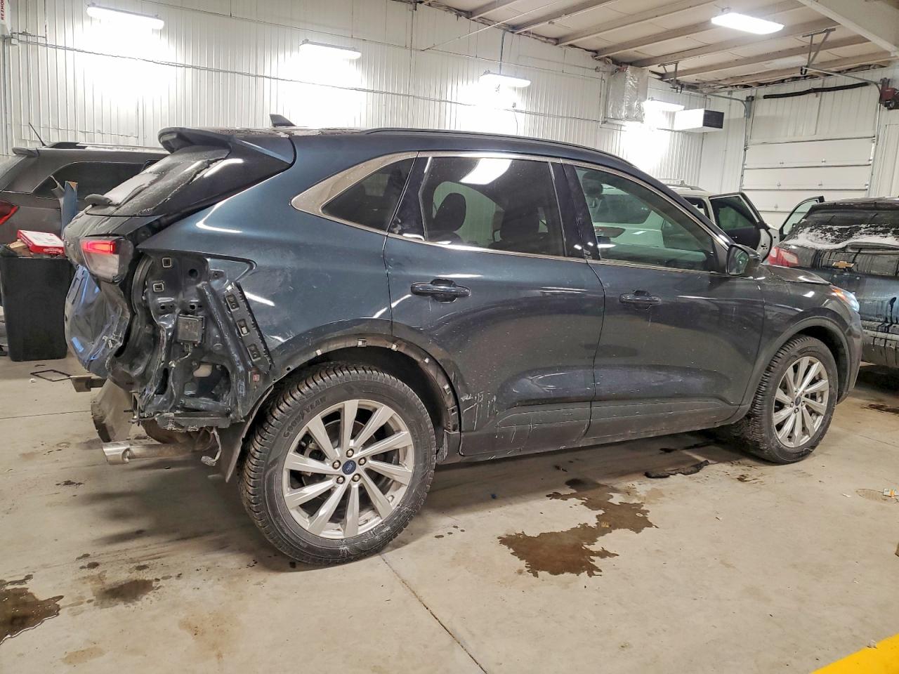FORD ESCAPE TITANIUM 2022