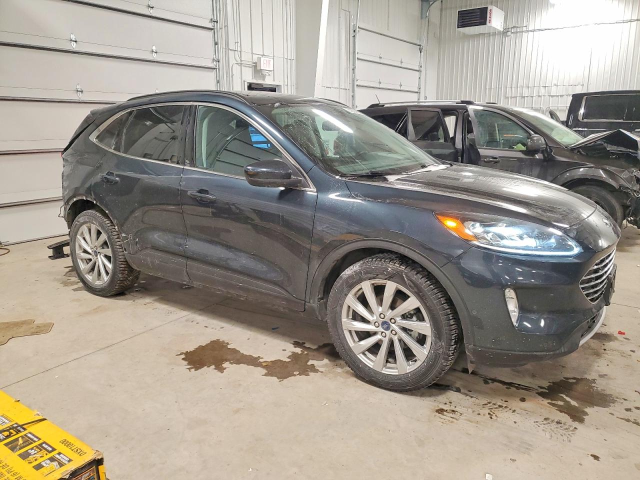 FORD ESCAPE TITANIUM 2022