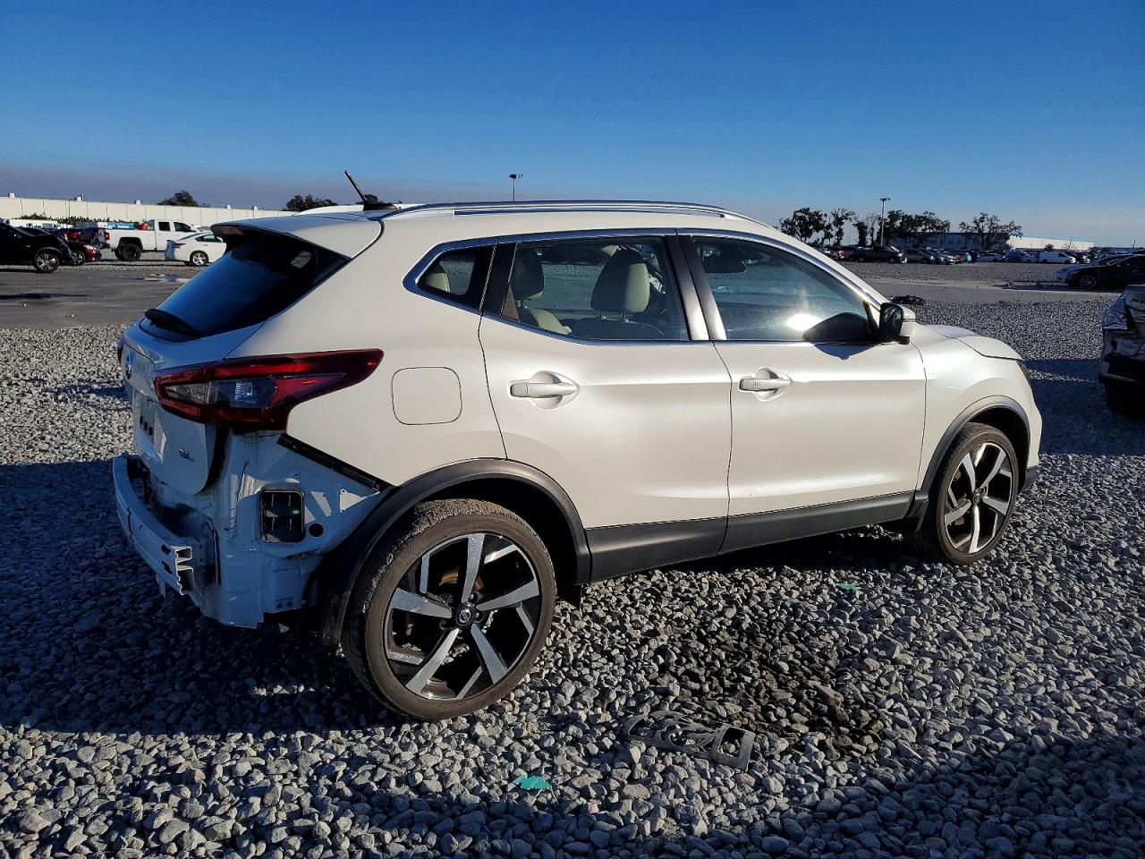 NISSAN ROGUE SPORT SL 2021