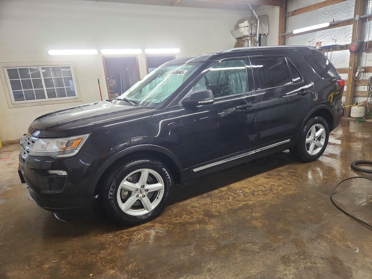FORD EXPLORER XLT 2019