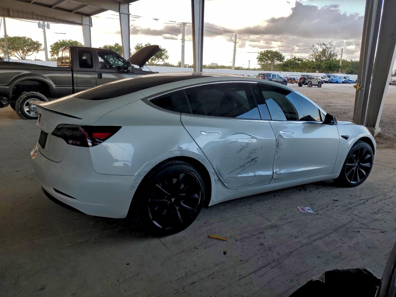 TESLA MODEL 3 2019