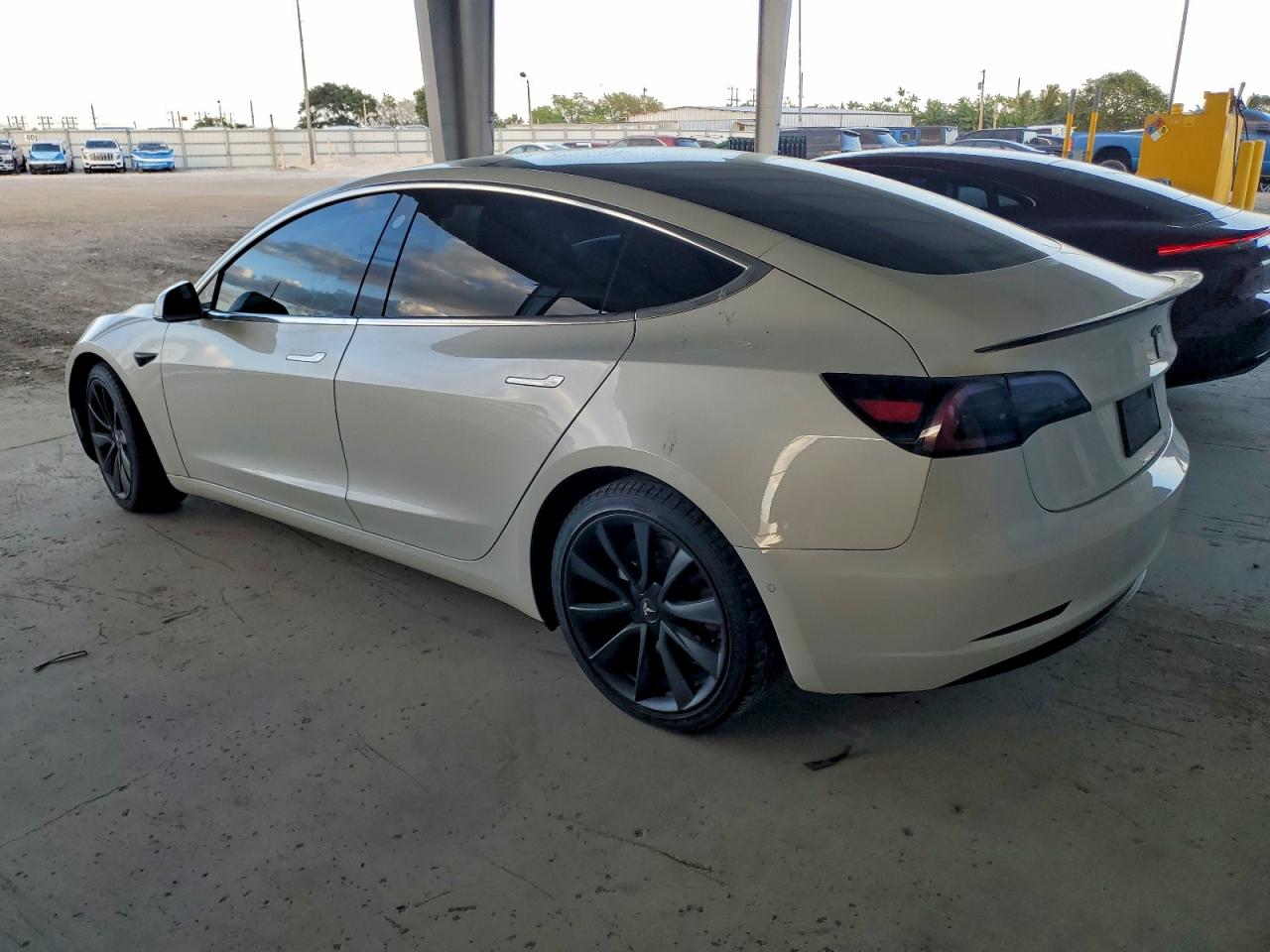 TESLA MODEL 3 2019