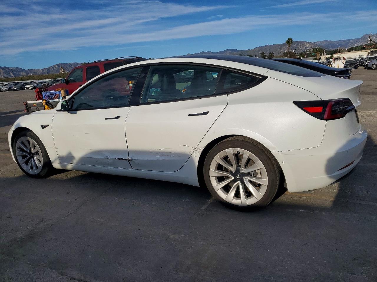 TESLA MODEL 3 2021