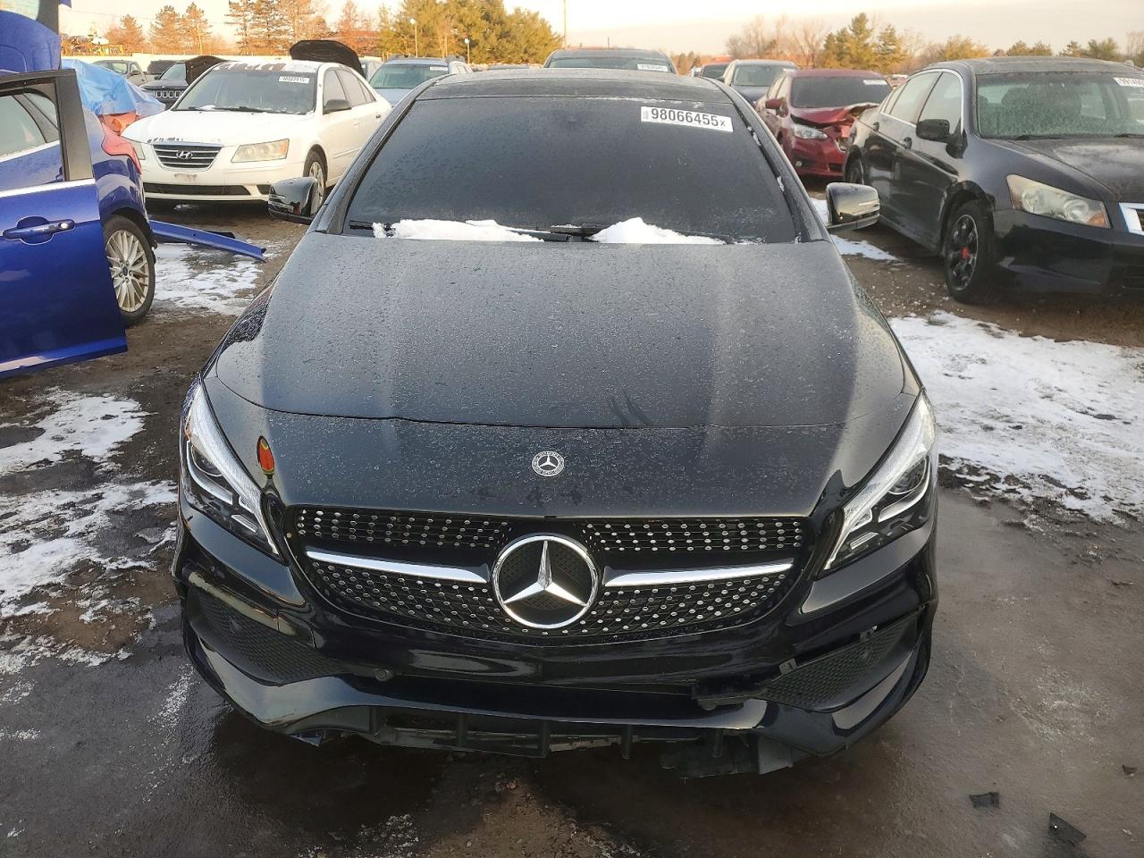 MERCEDES-BENZ CLA 250 4MATIC 2018