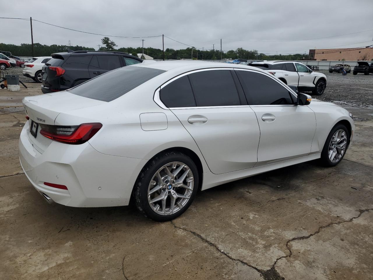 BMW 330XI 2025