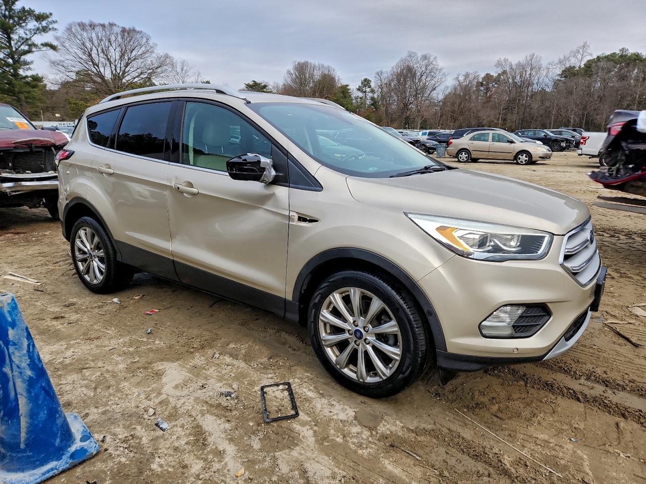 FORD ESCAPE TITANIUM 2018