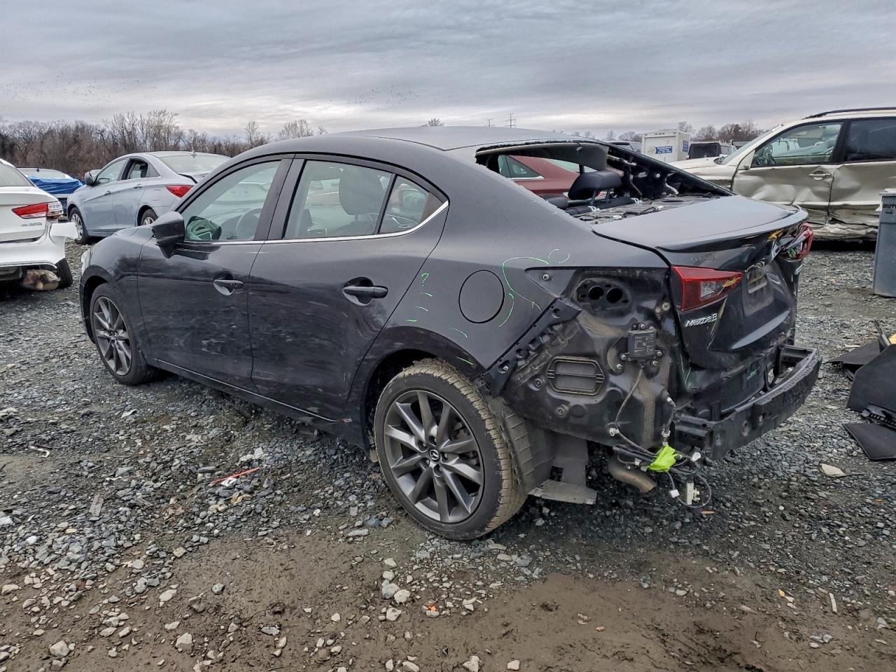 MAZDA 3 TOURING 2018