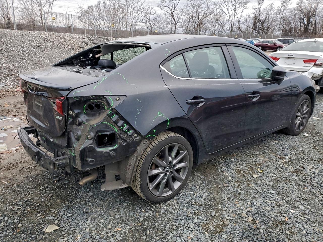 MAZDA 3 TOURING 2018