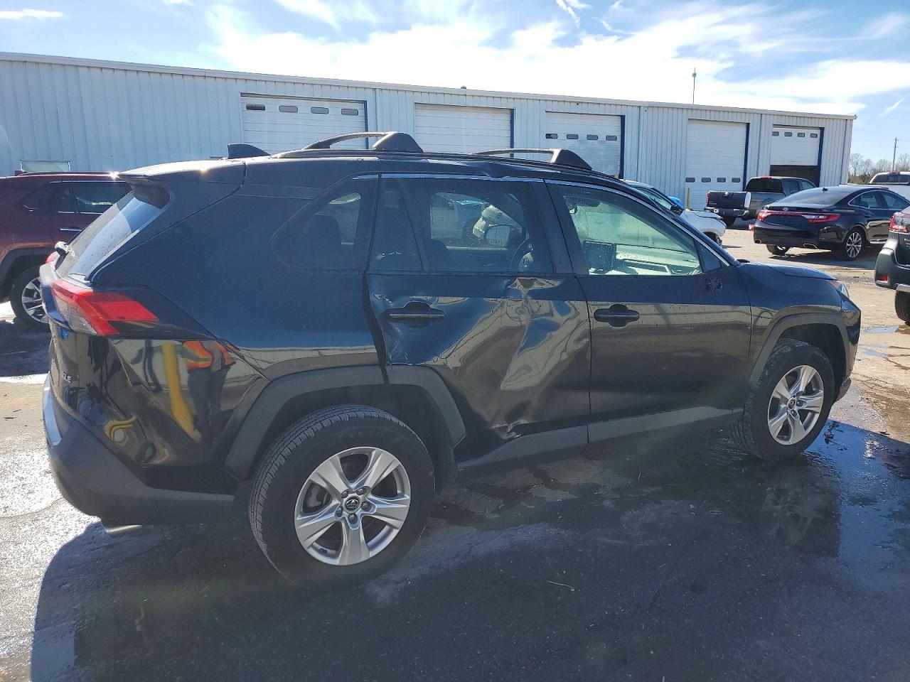 TOYOTA RAV4 XLE 2019