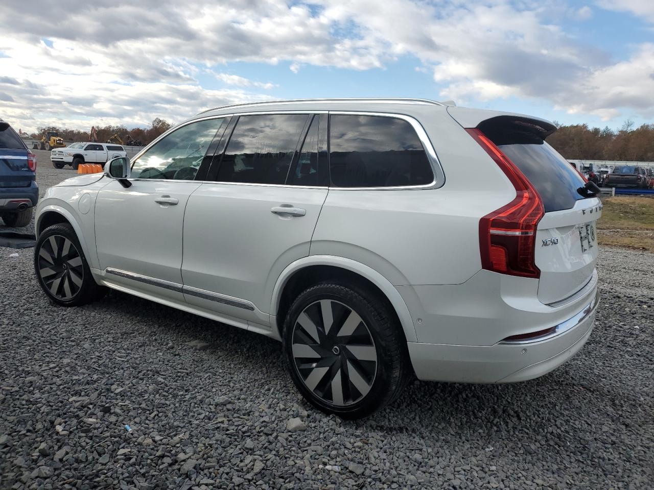 VOLVO XC90 PLUS 2024