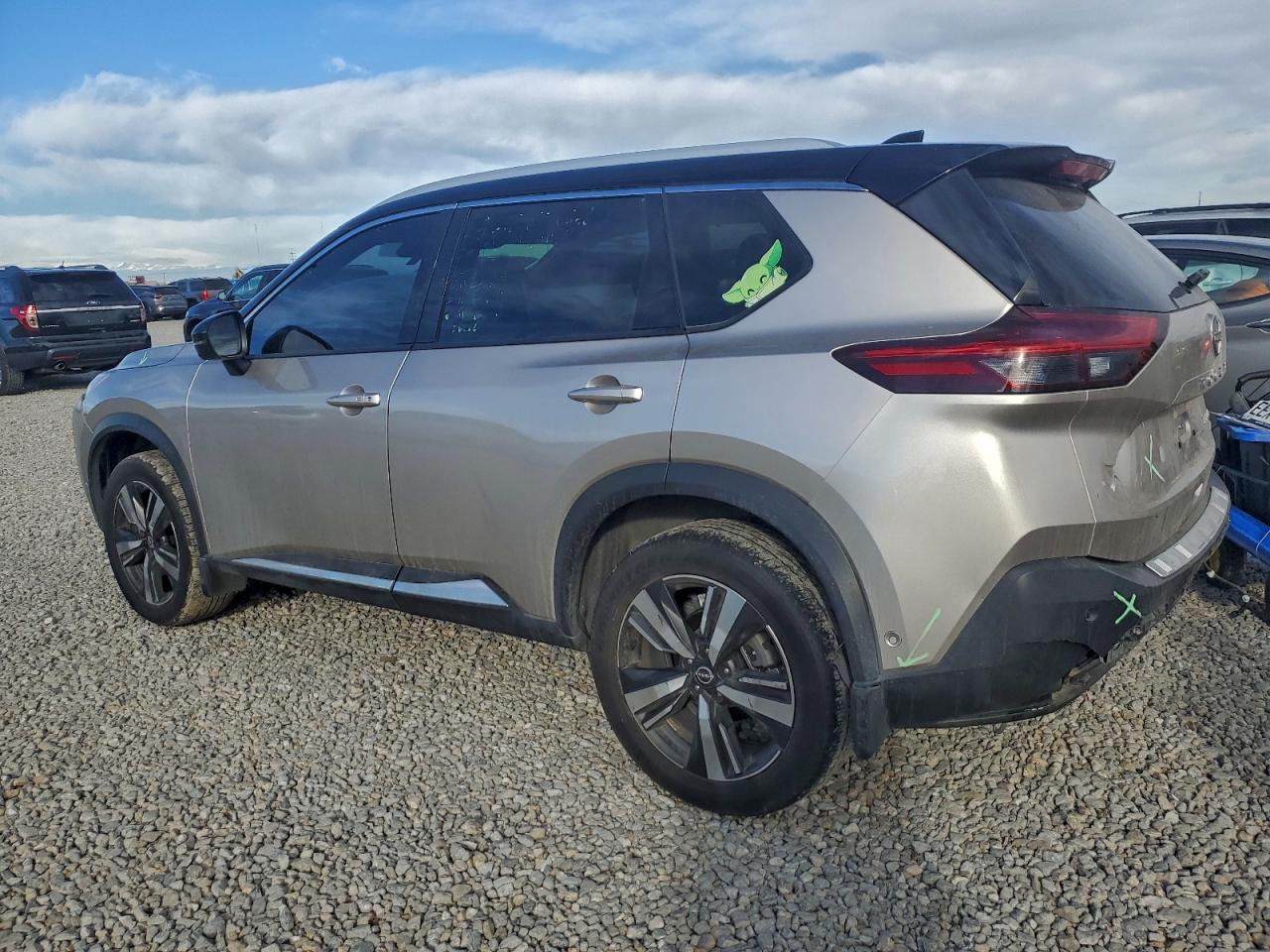 NISSAN ROGUE PLATINUM 2023