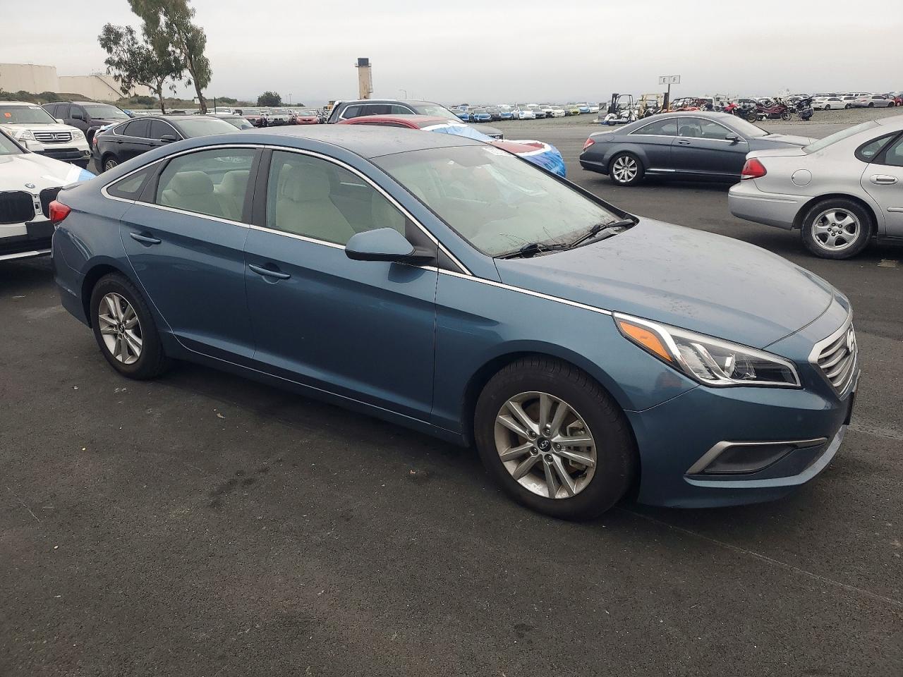 HYUNDAI SONATA SE 2017
