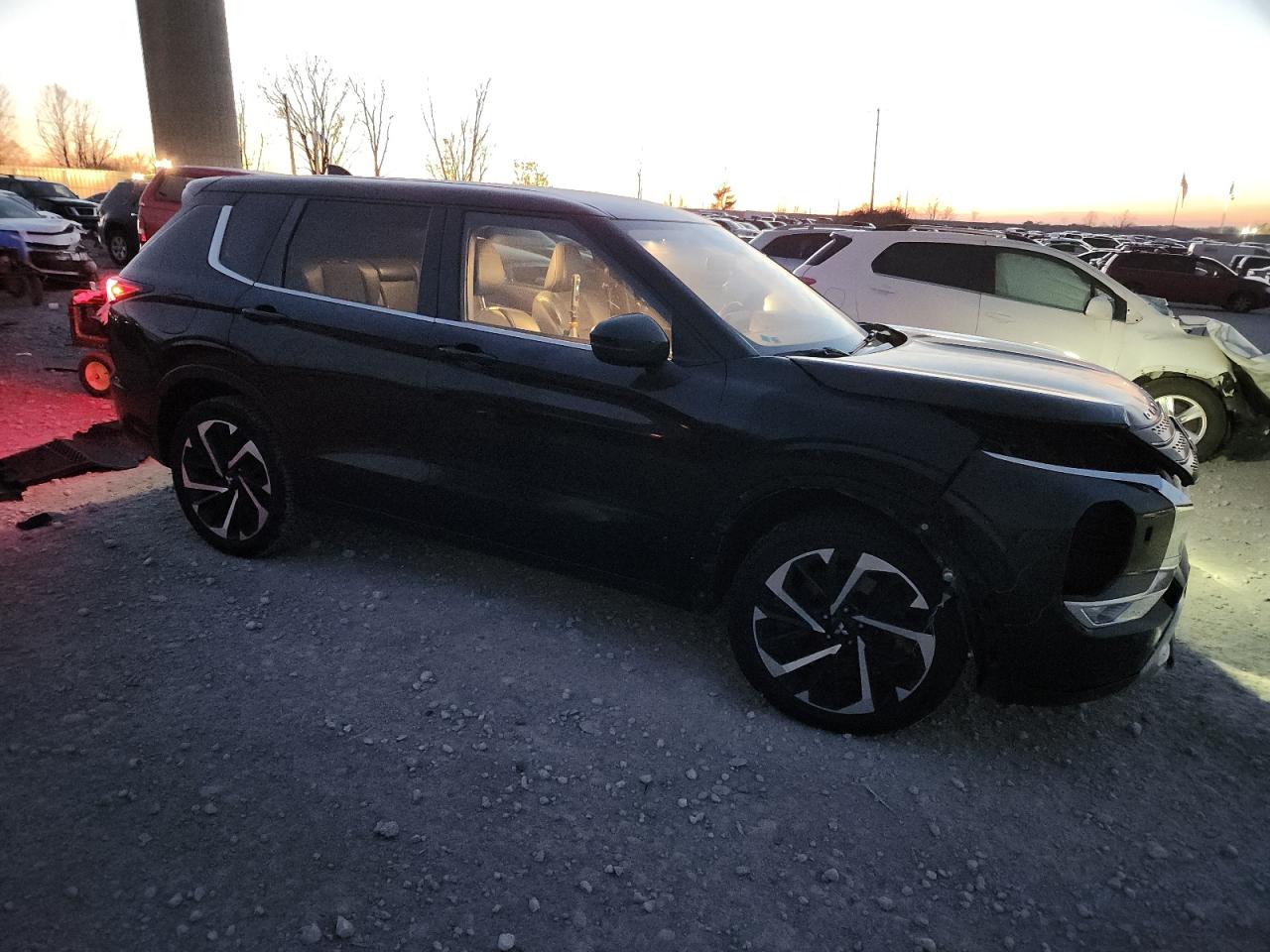 MITSUBISHI OUTLANDER SE 2022