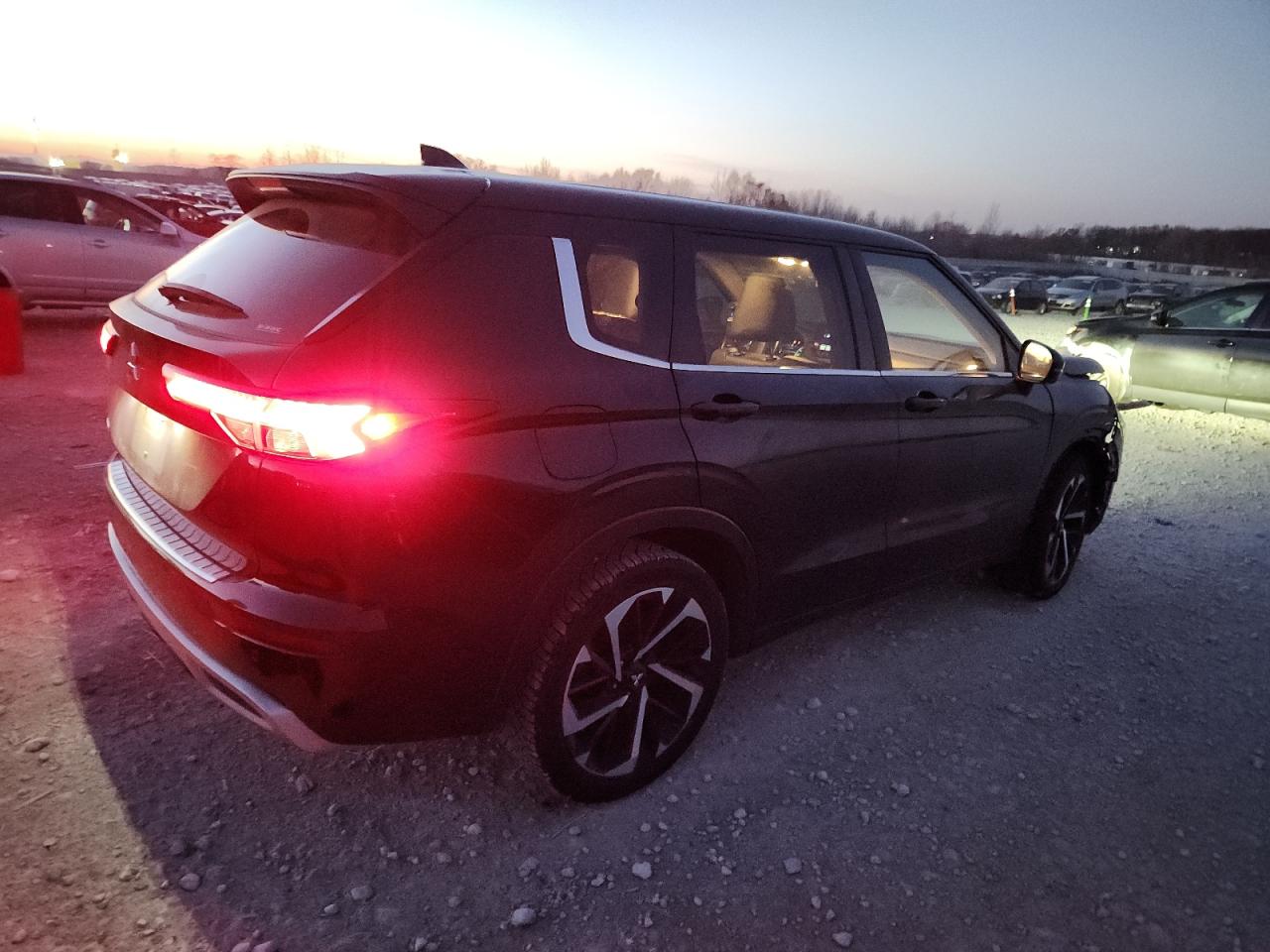 MITSUBISHI OUTLANDER SE 2022