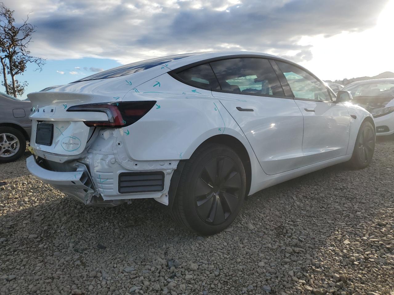 TESLA MODEL 3 2025