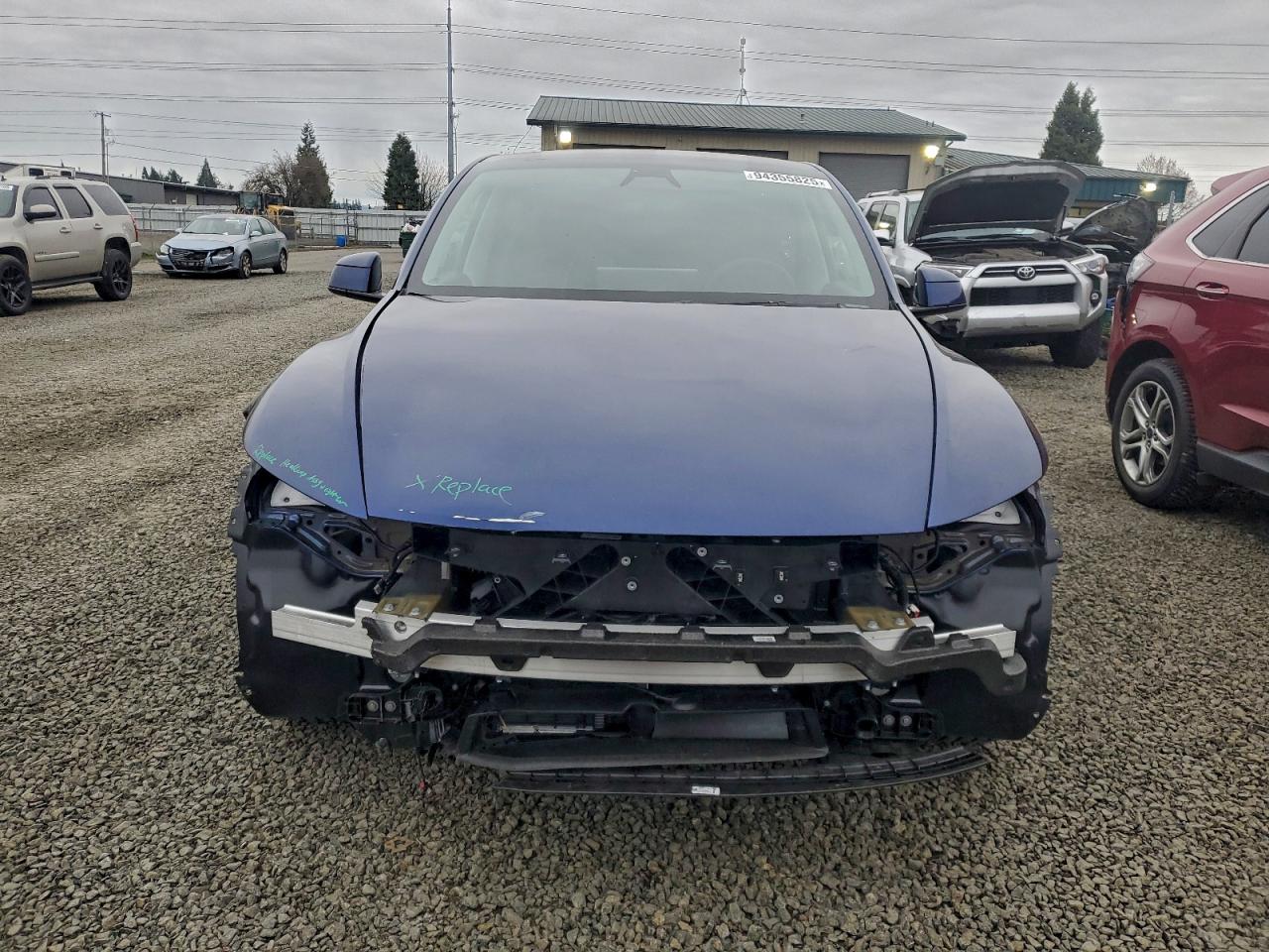 TESLA MODEL Y 2026