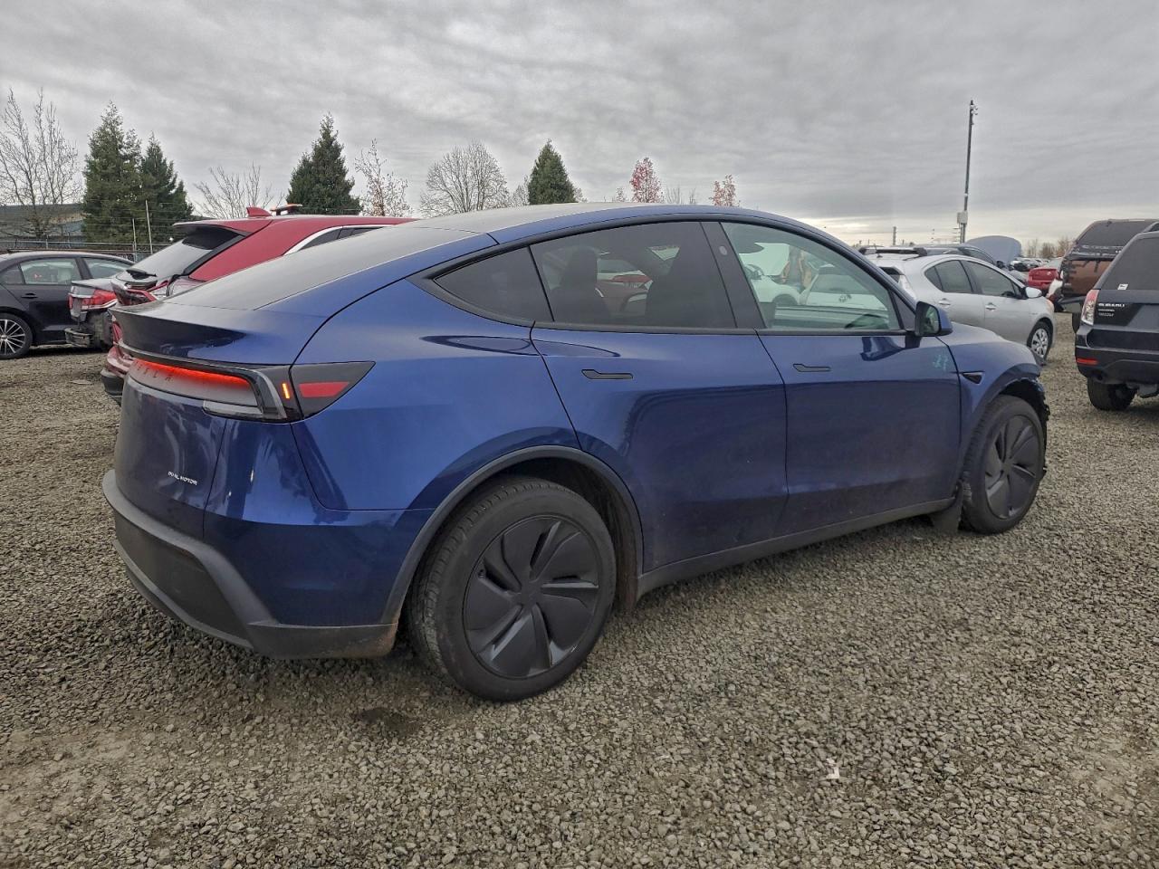TESLA MODEL Y 2026