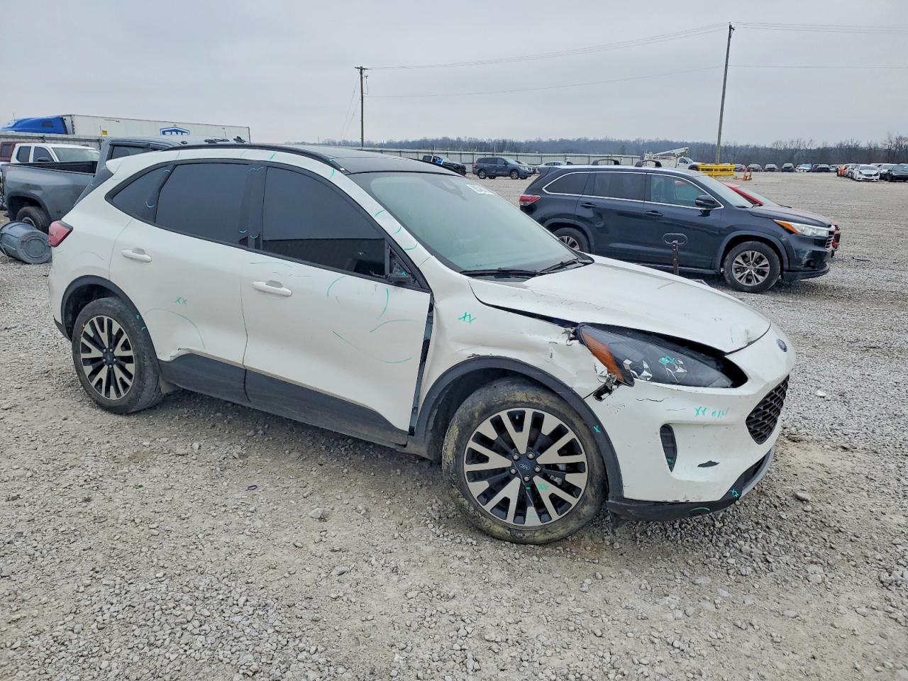 FORD ESCAPE SE SPORT 2020
