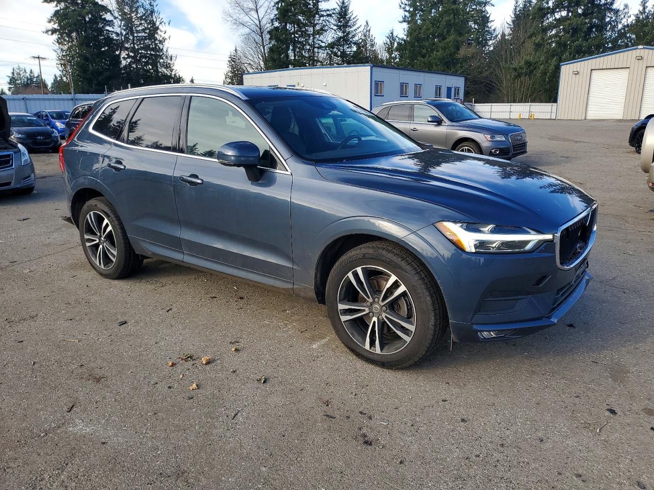VOLVO XC60 T5 MOMENTUM 2021
