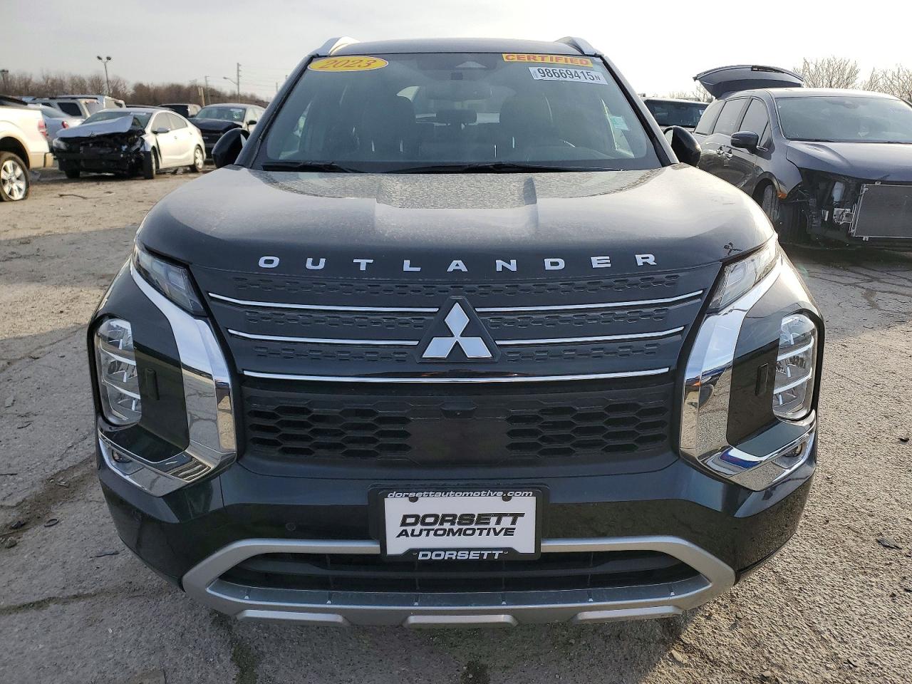 MITSUBISHI OUTLANDER SEL 2023